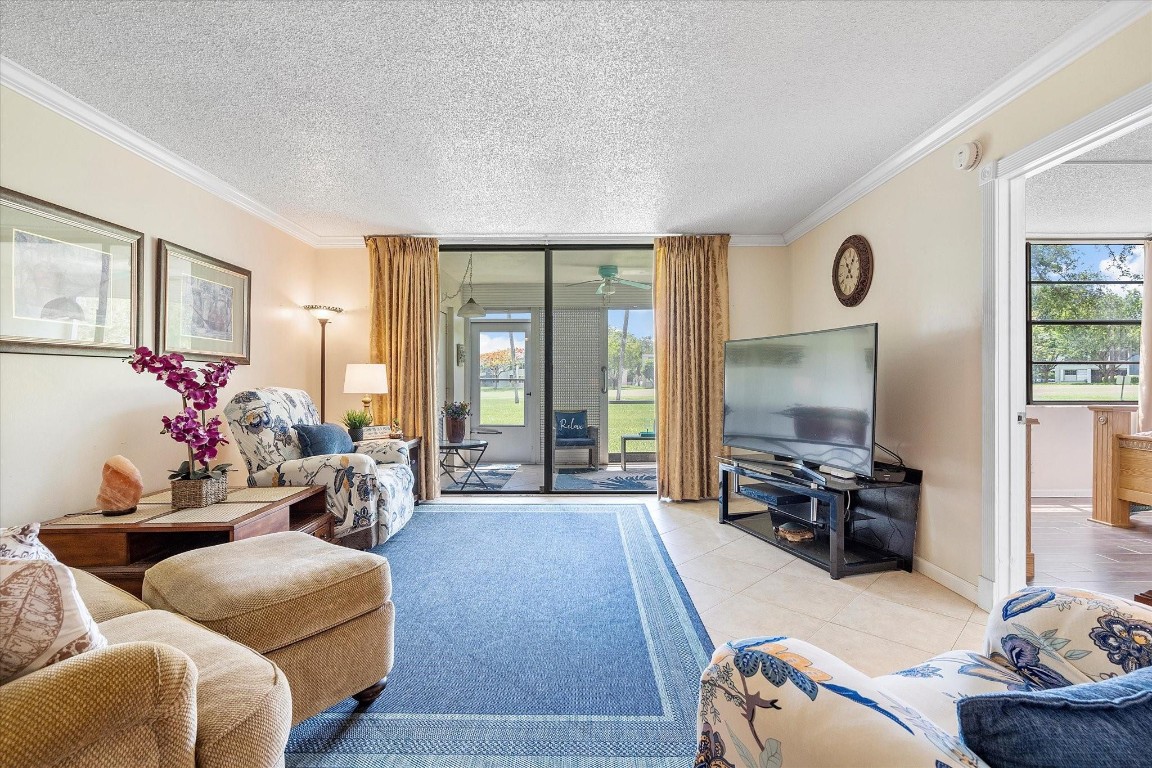 PALM SPRINGS 3 - Residential