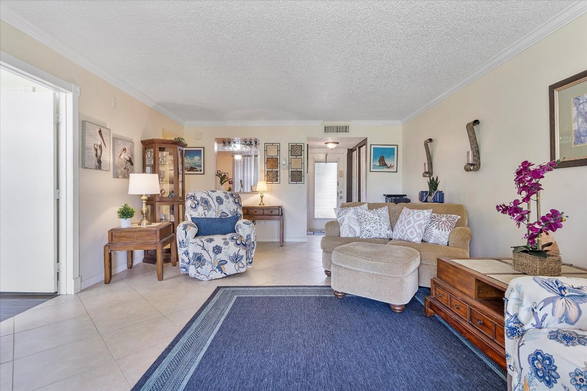 PALM SPRINGS 3 - Residential