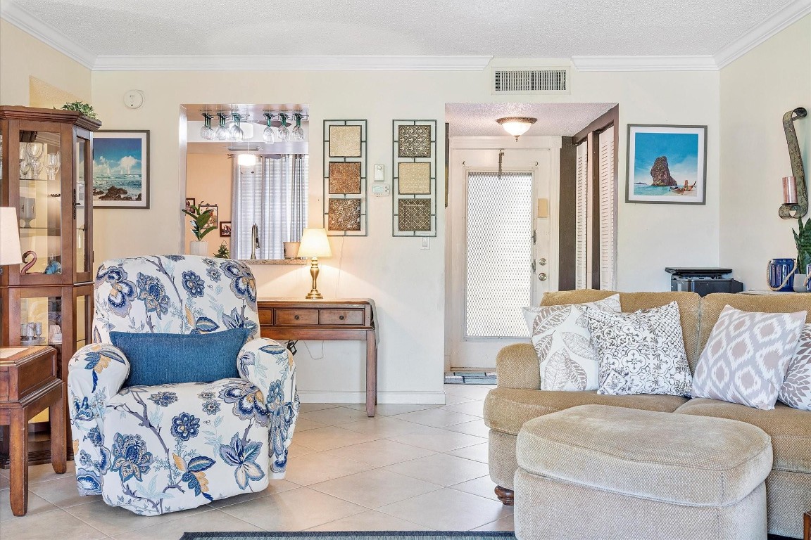 PALM SPRINGS 3 - Residential