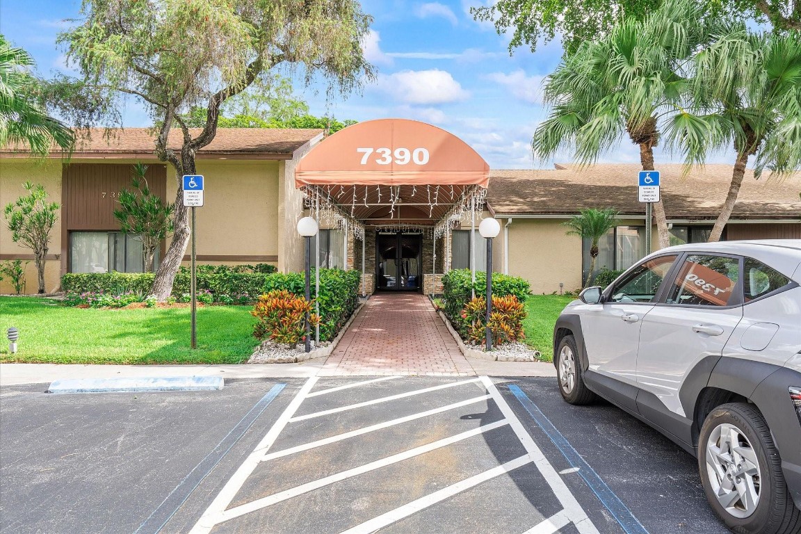 PALM SPRINGS 3 - Residential