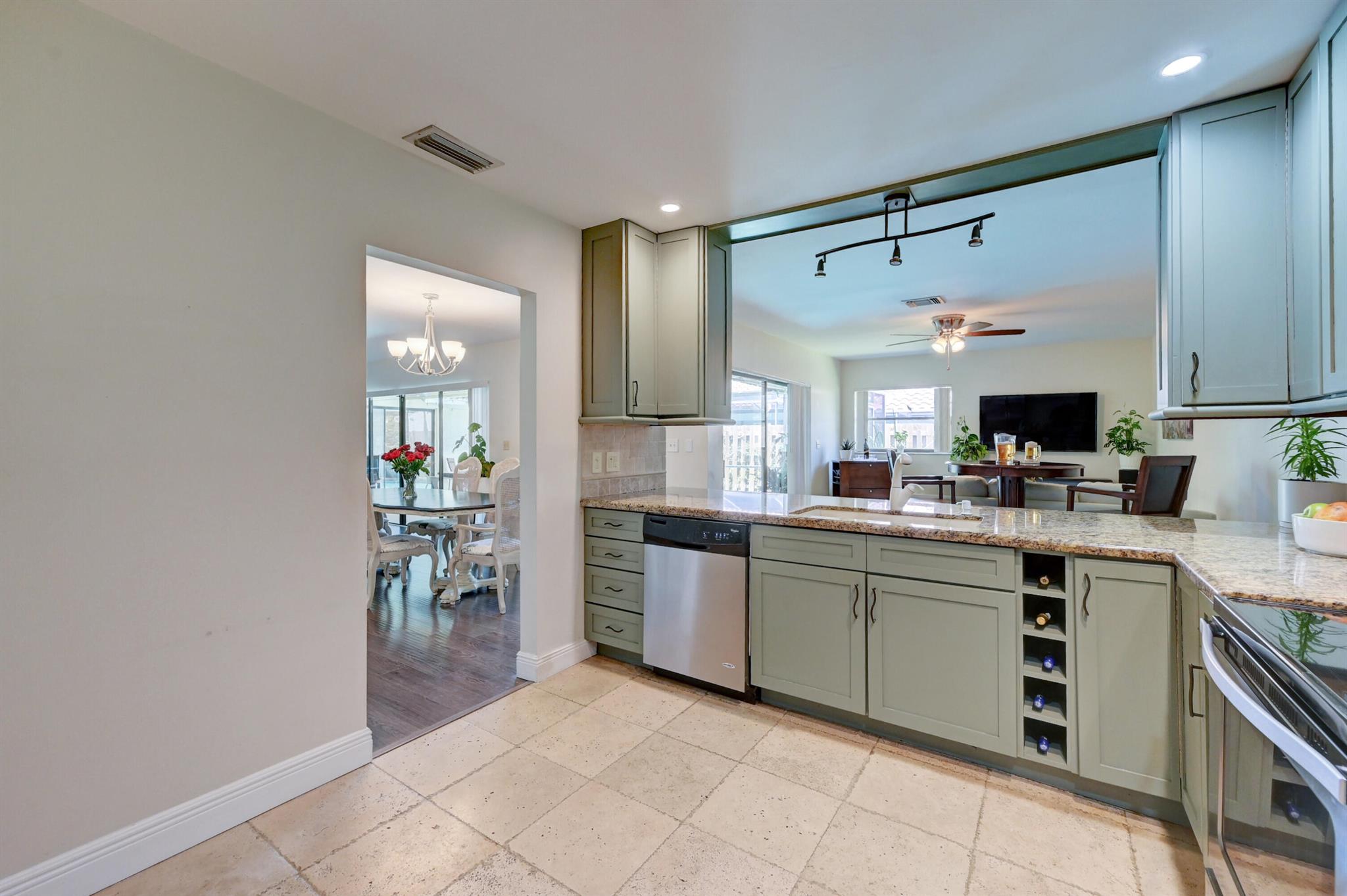 Boca Raton, Florida 33433, United States, 4 Bedrooms Bedrooms, ,3 BathroomsBathrooms,Residential,Active,209534