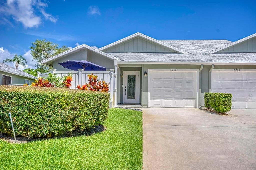 Photo of 6757 SE Yorktown Drive, Hobe Sound, FL 33455 (MLS # R11109761)