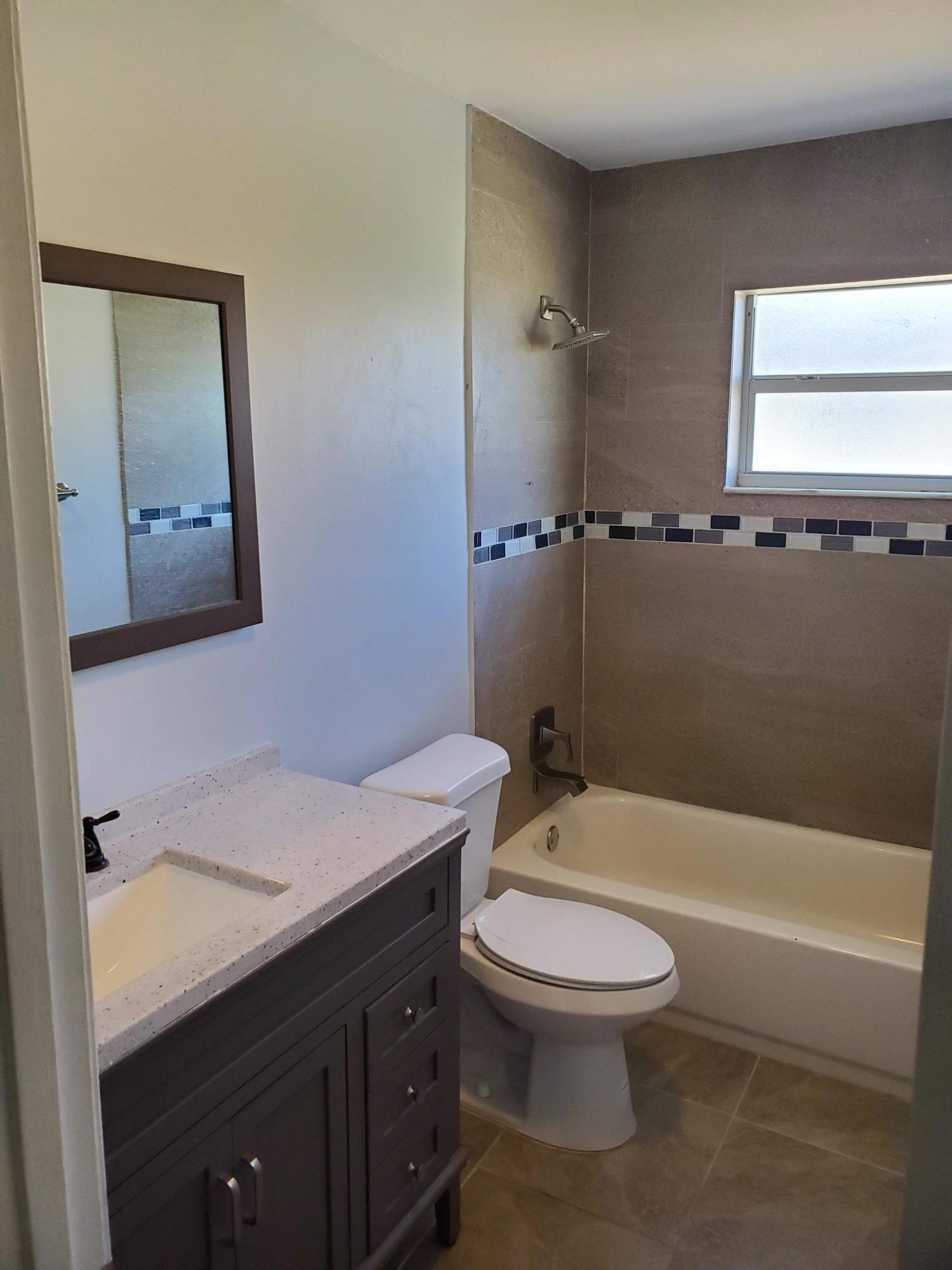 MODEL LAND CO - Residential Lease