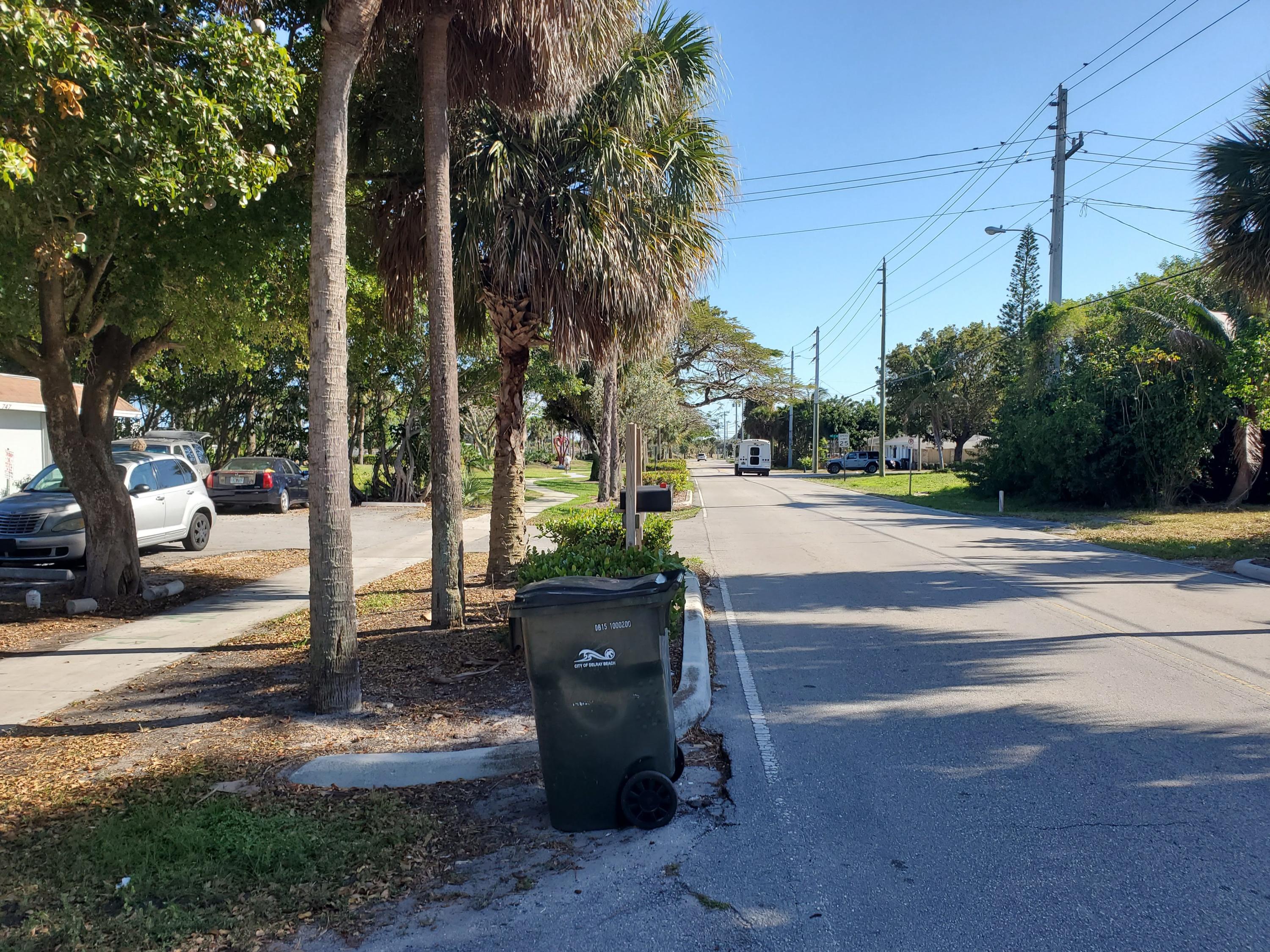 MODEL LAND CO - Residential Lease