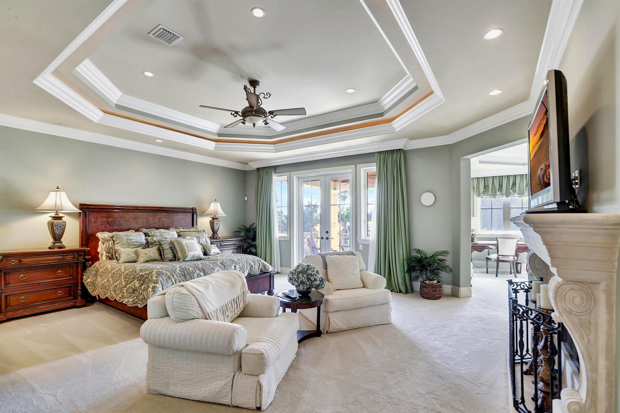 GOLDEN HARBOUR - Residential