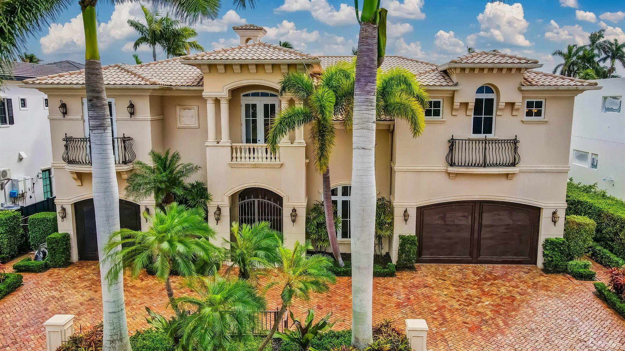 GOLDEN HARBOUR - Residential