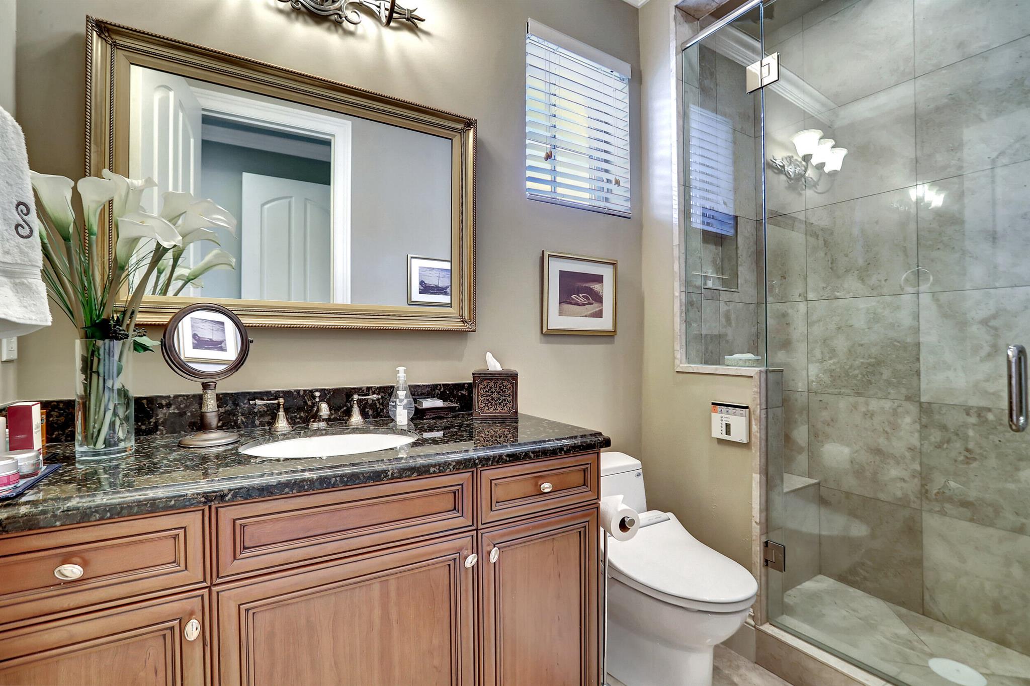 GOLDEN HARBOUR - Residential