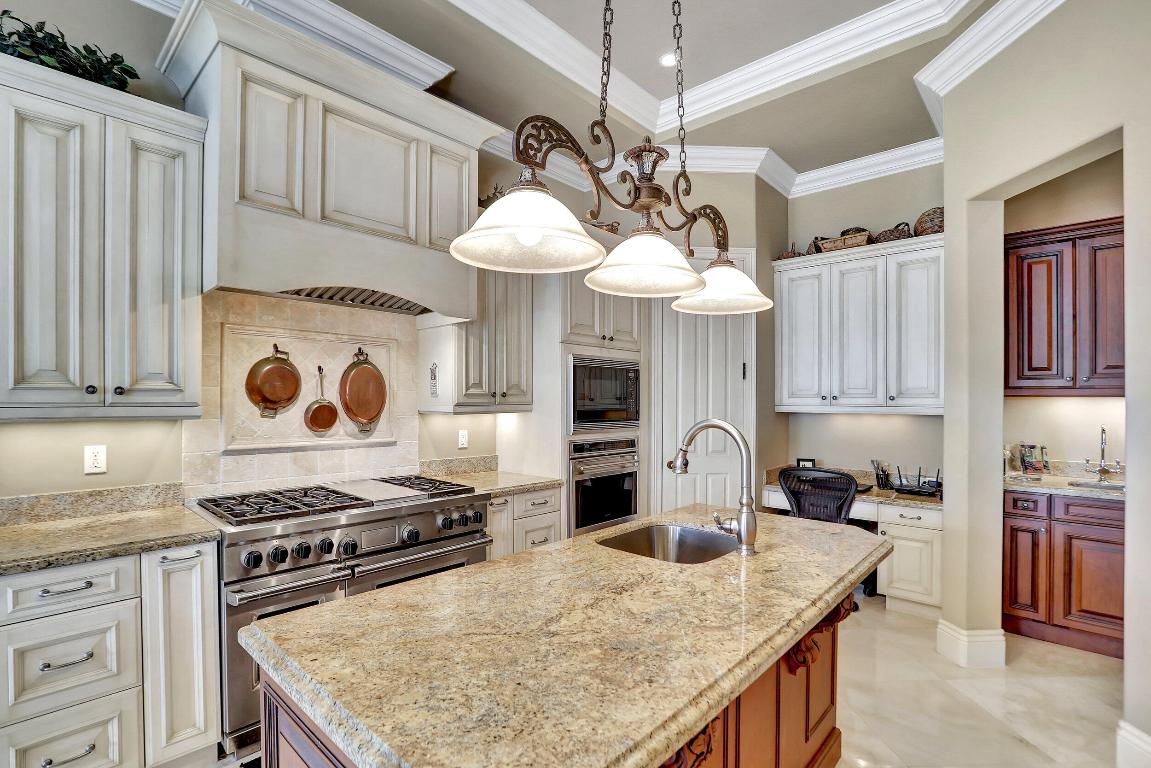 GOLDEN HARBOUR - Residential