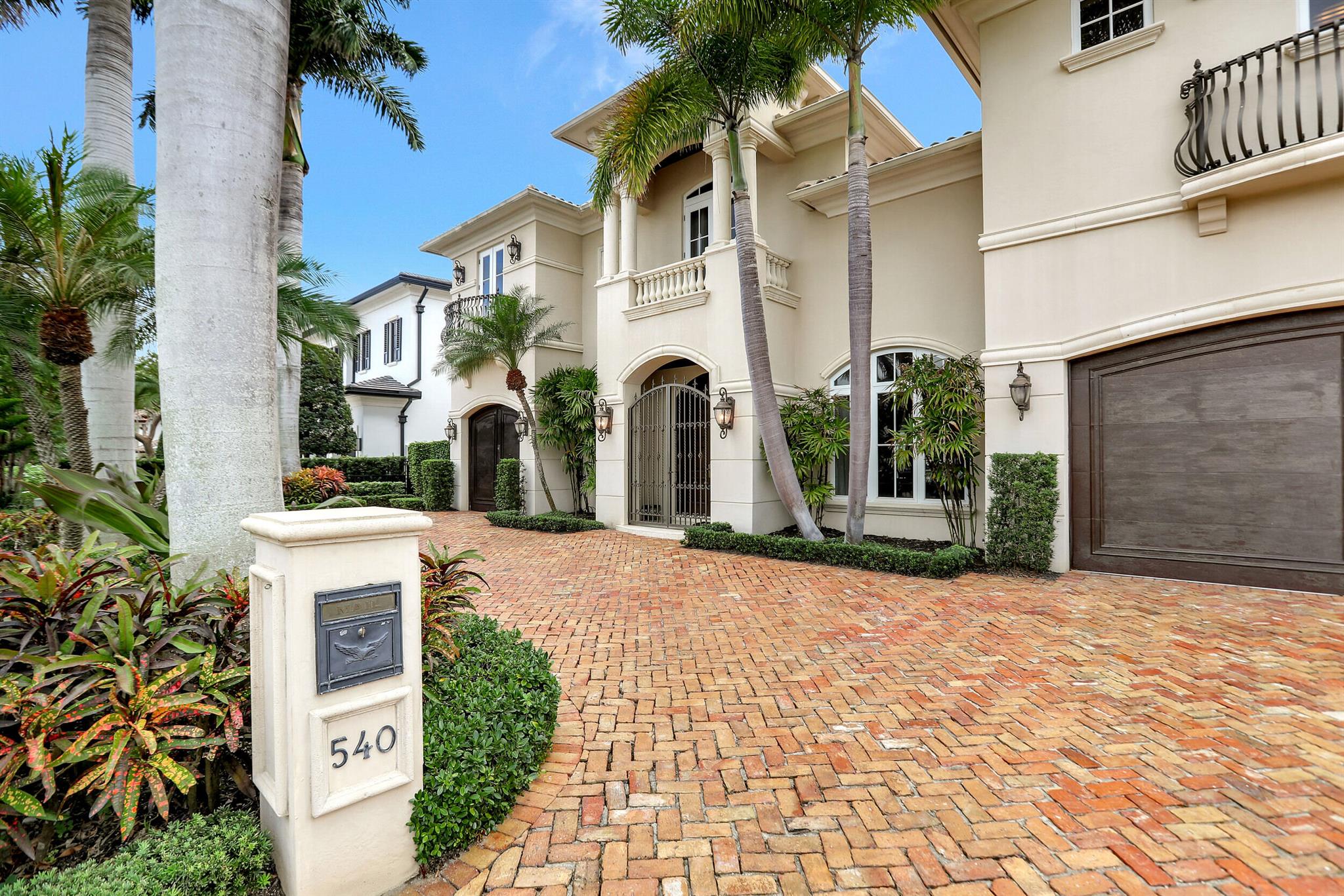 GOLDEN HARBOUR - Residential