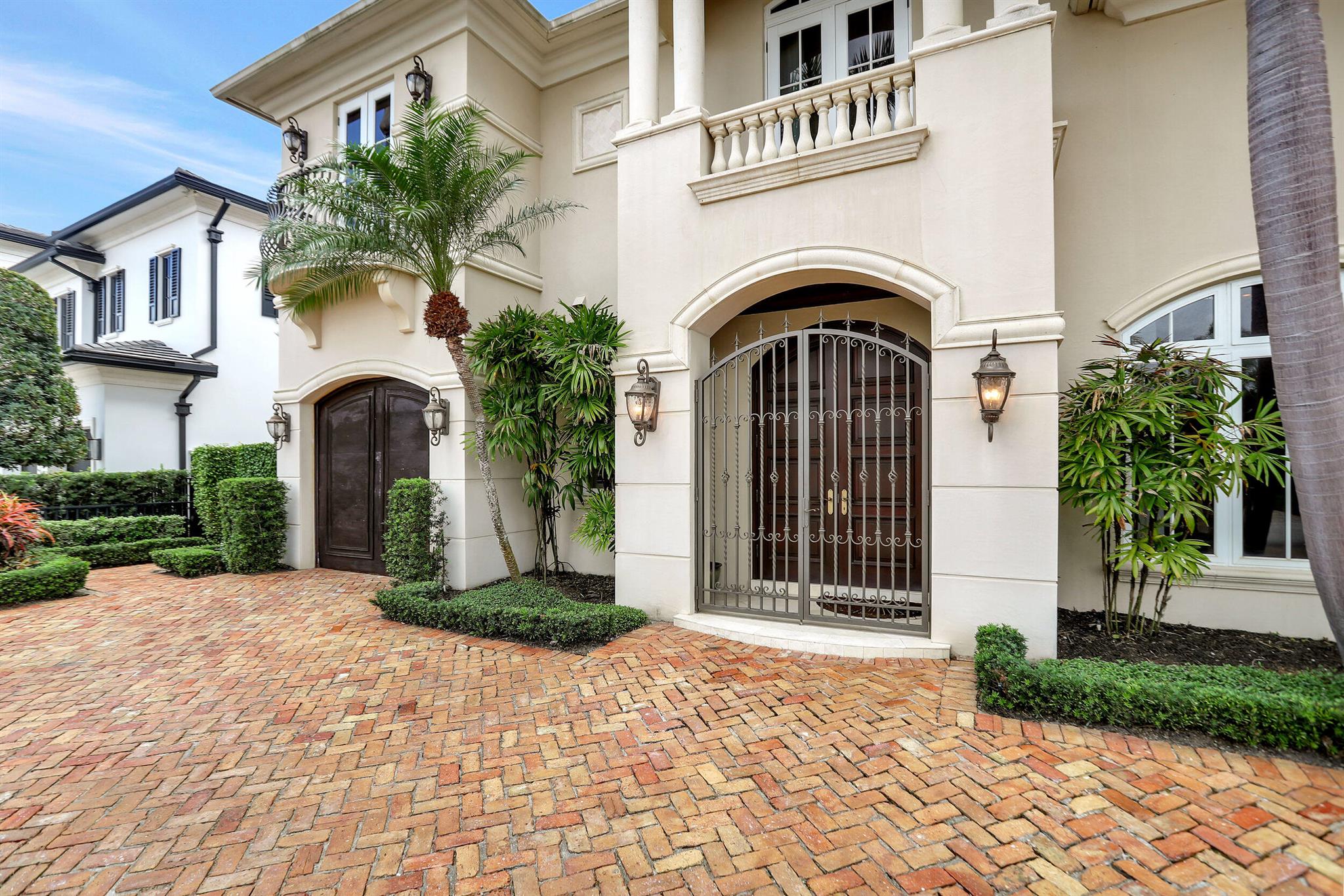 GOLDEN HARBOUR - Residential