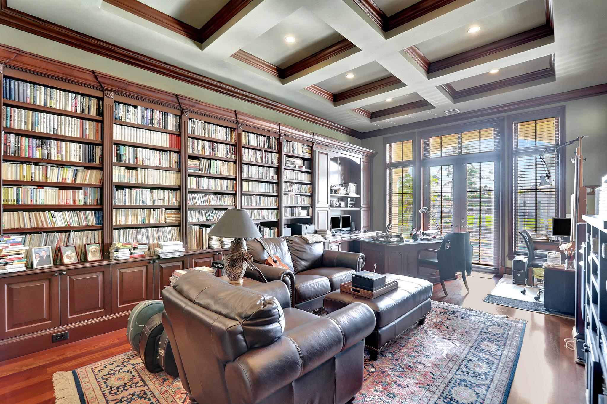 GOLDEN HARBOUR - Residential