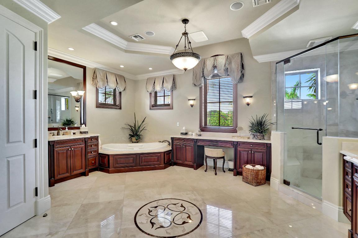 GOLDEN HARBOUR - Residential