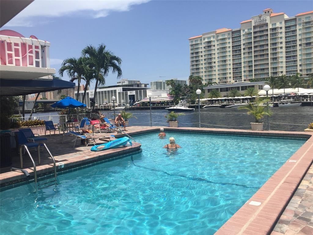 Photo of 2900 NE 30th St #E2, Fort Lauderdale, FL 33306 (MLS # F10542247)