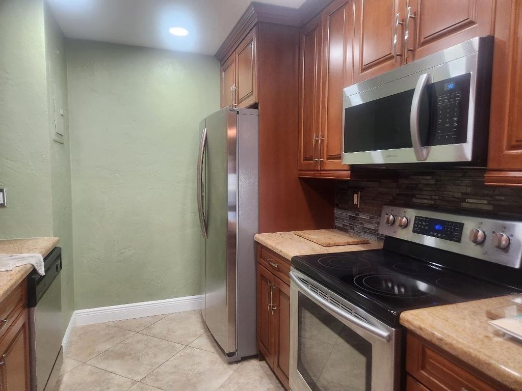 Photo of 1261 NE 2nd Street, Pompano Beach, FL 33060 (MLS # F10555705)