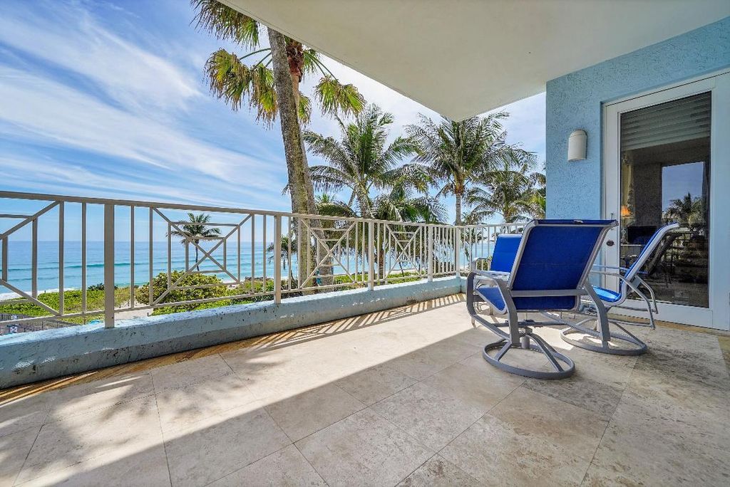 Photo of 701 SE 21st Avenue #306, Deerfield Beach, FL 33441 (MLS # R11118181)