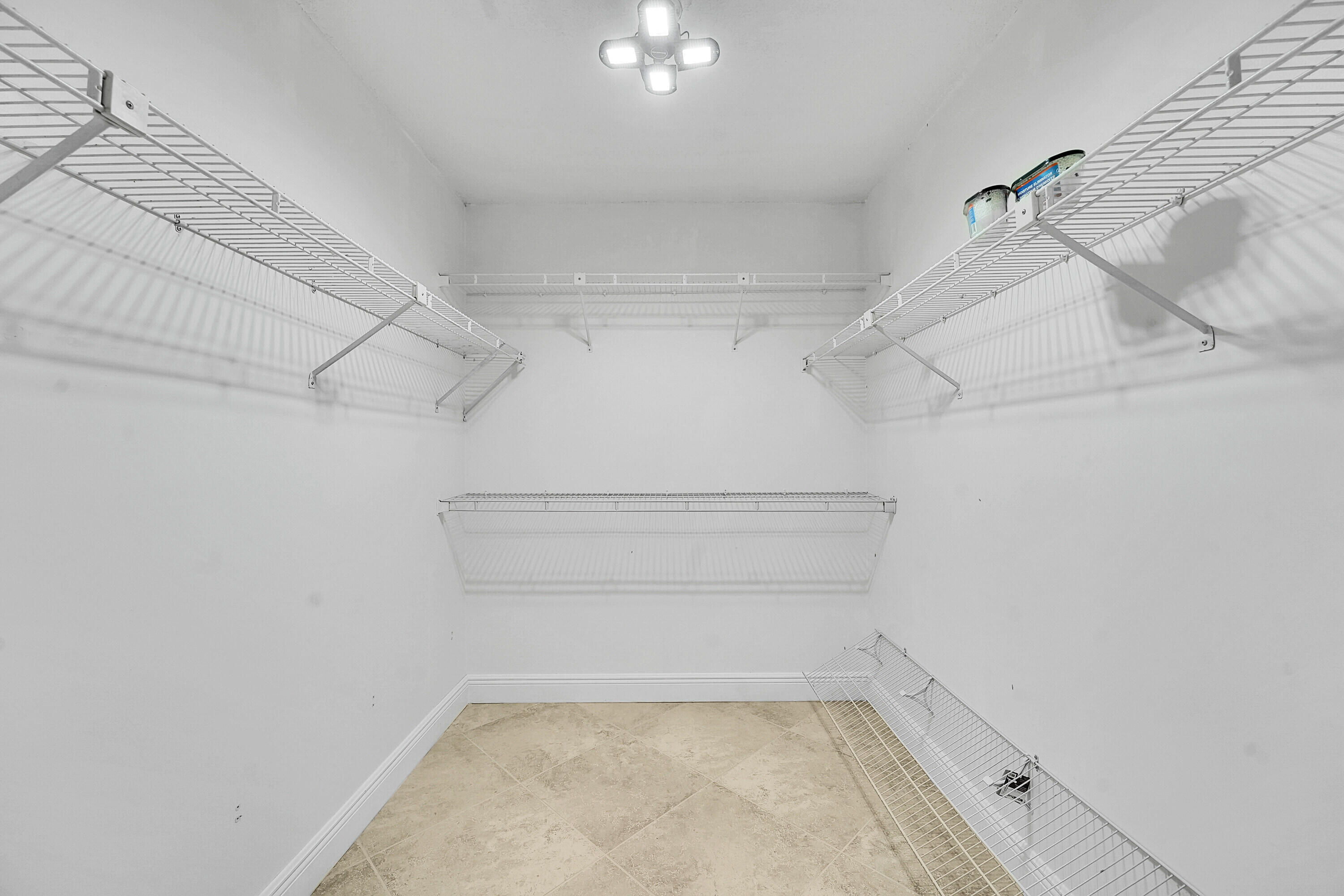 HOLIDAY PINES SUBDIVISION PHASE I - Residential