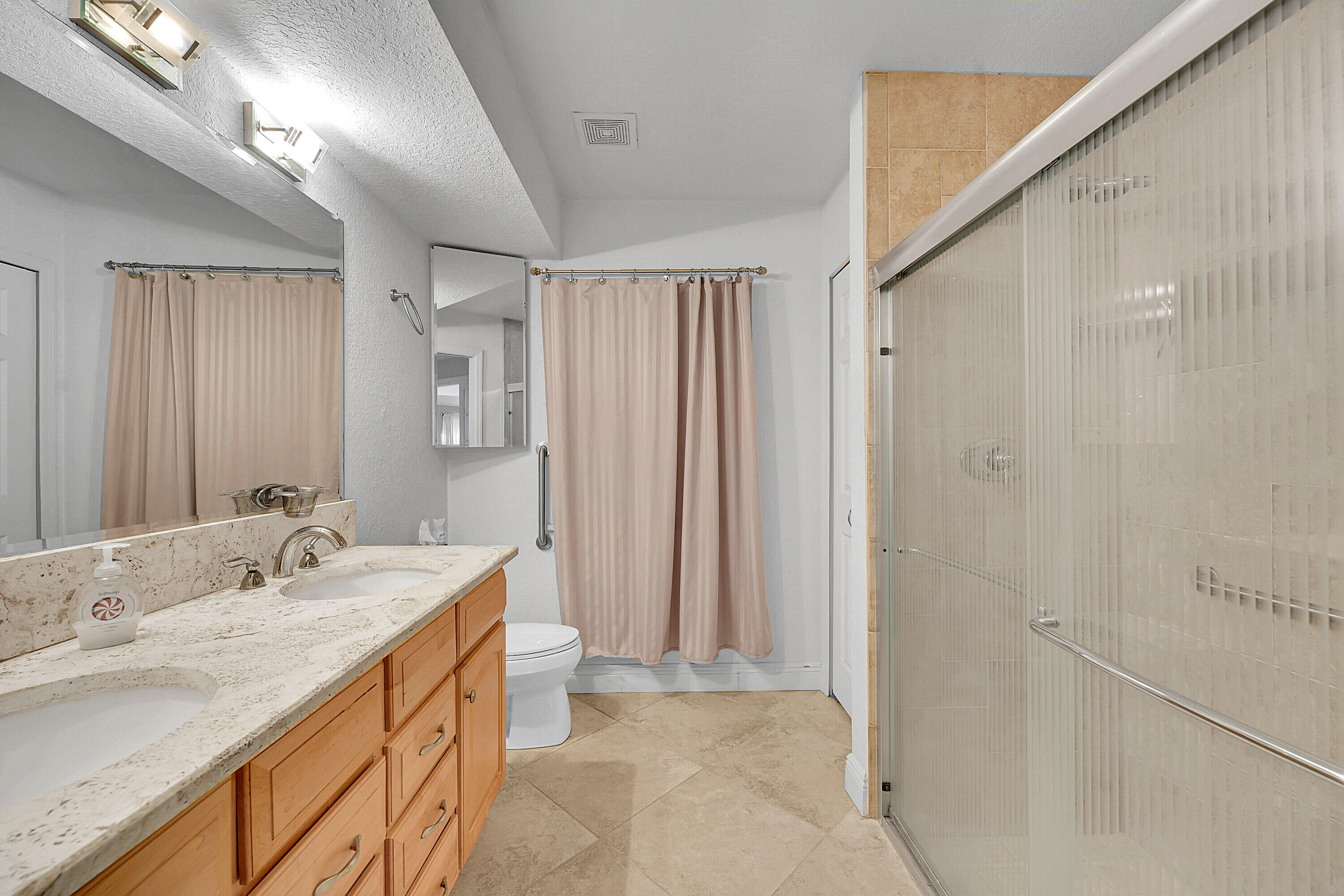 HOLIDAY PINES SUBDIVISION PHASE I - Residential