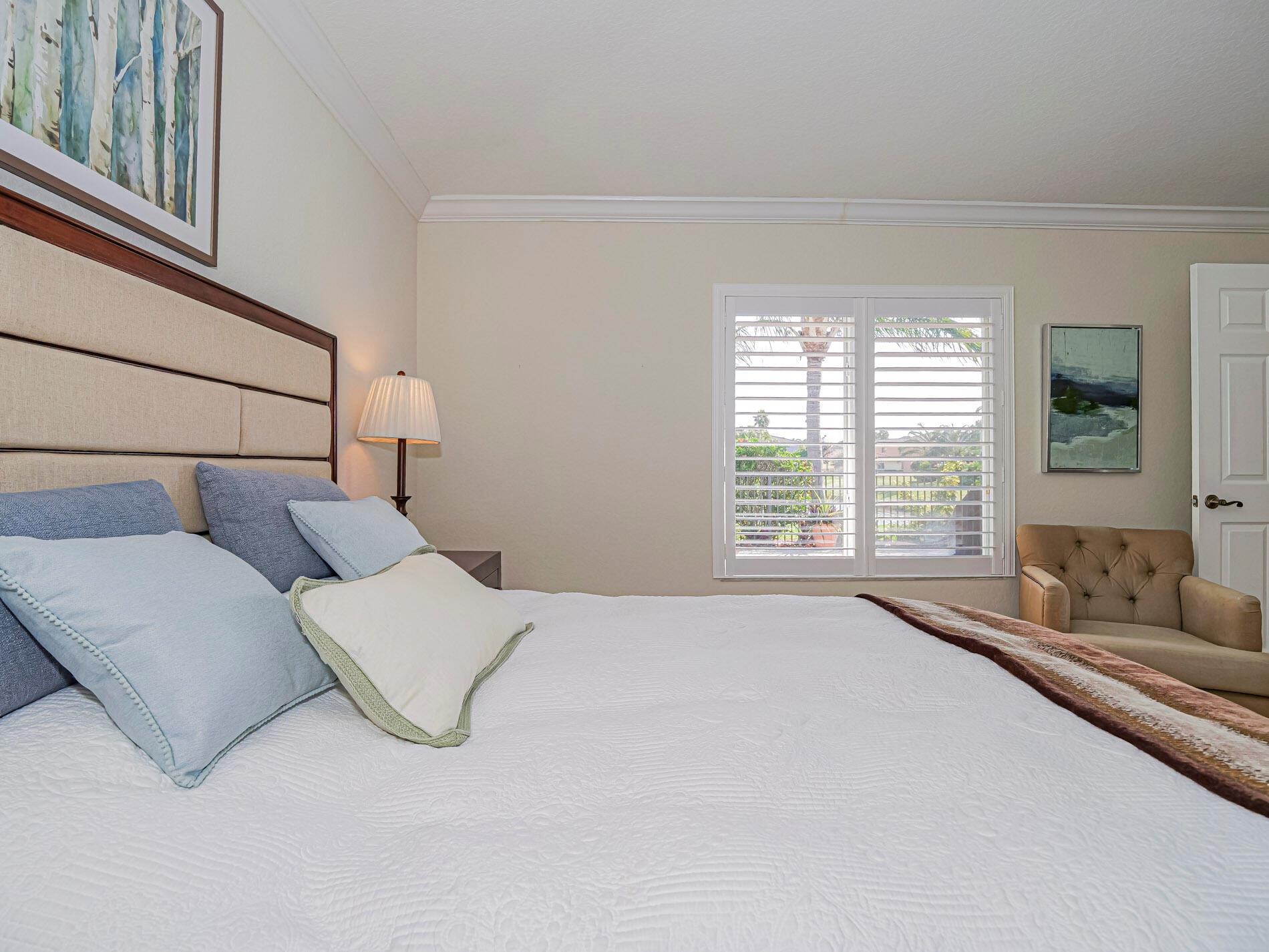 VEROLAGO - Residential Lease