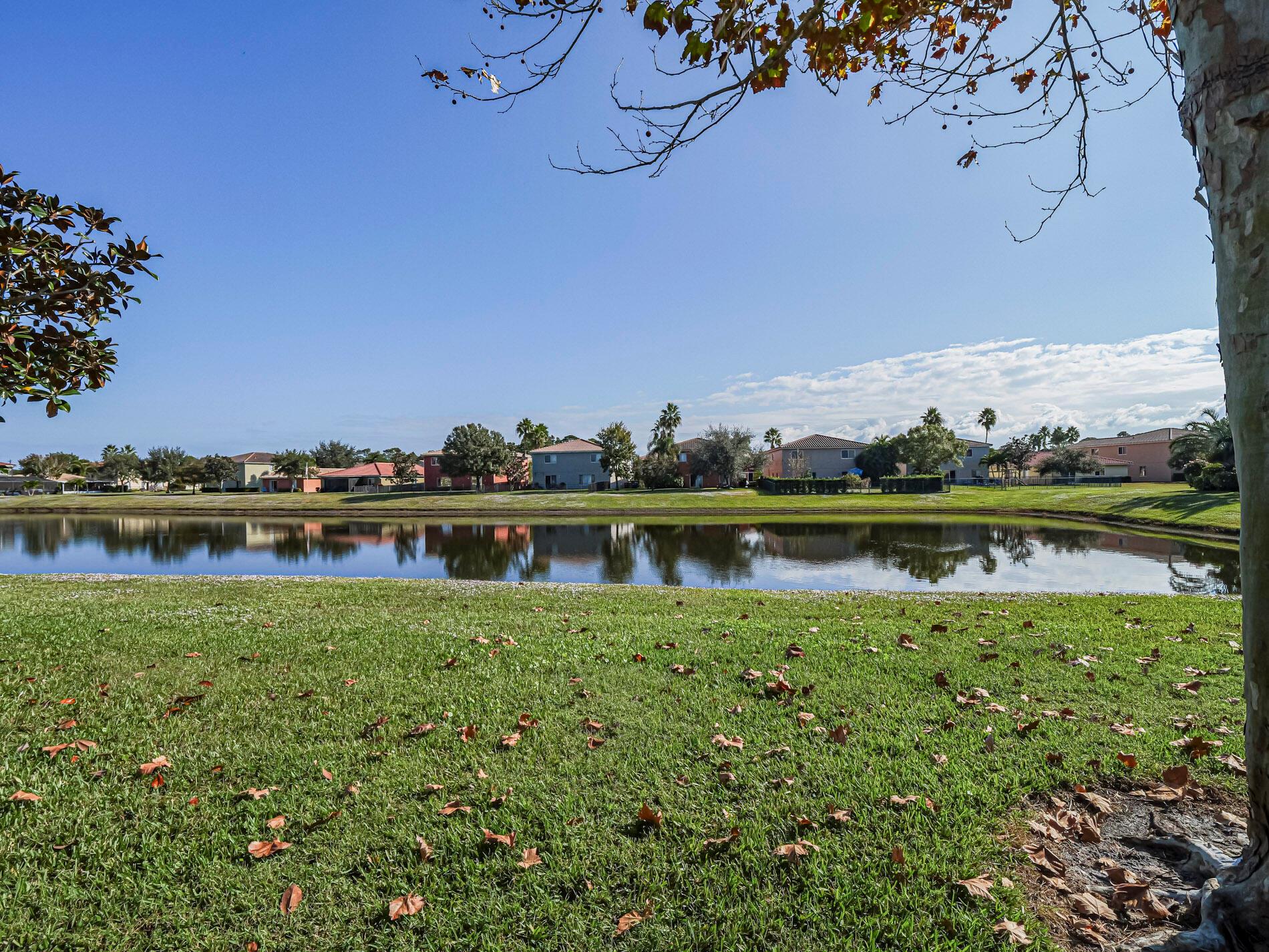 VEROLAGO - Residential Lease