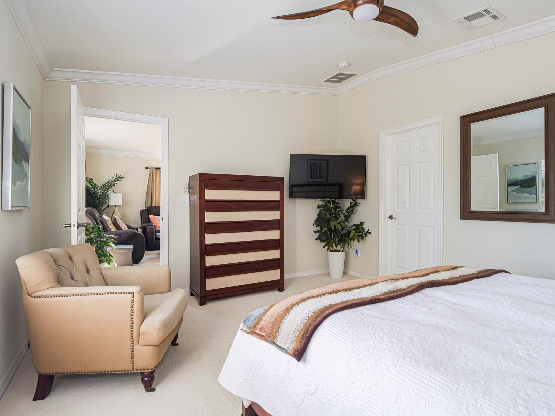 VEROLAGO - Residential Lease