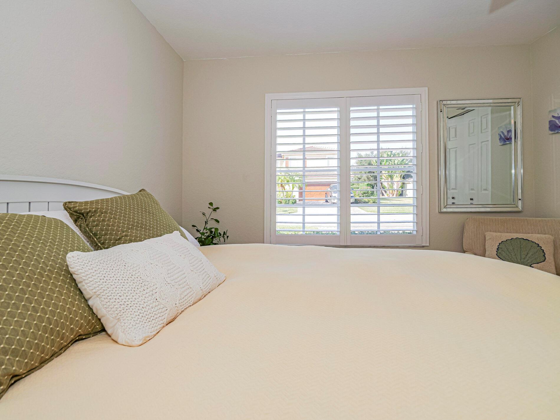 VEROLAGO - Residential Lease