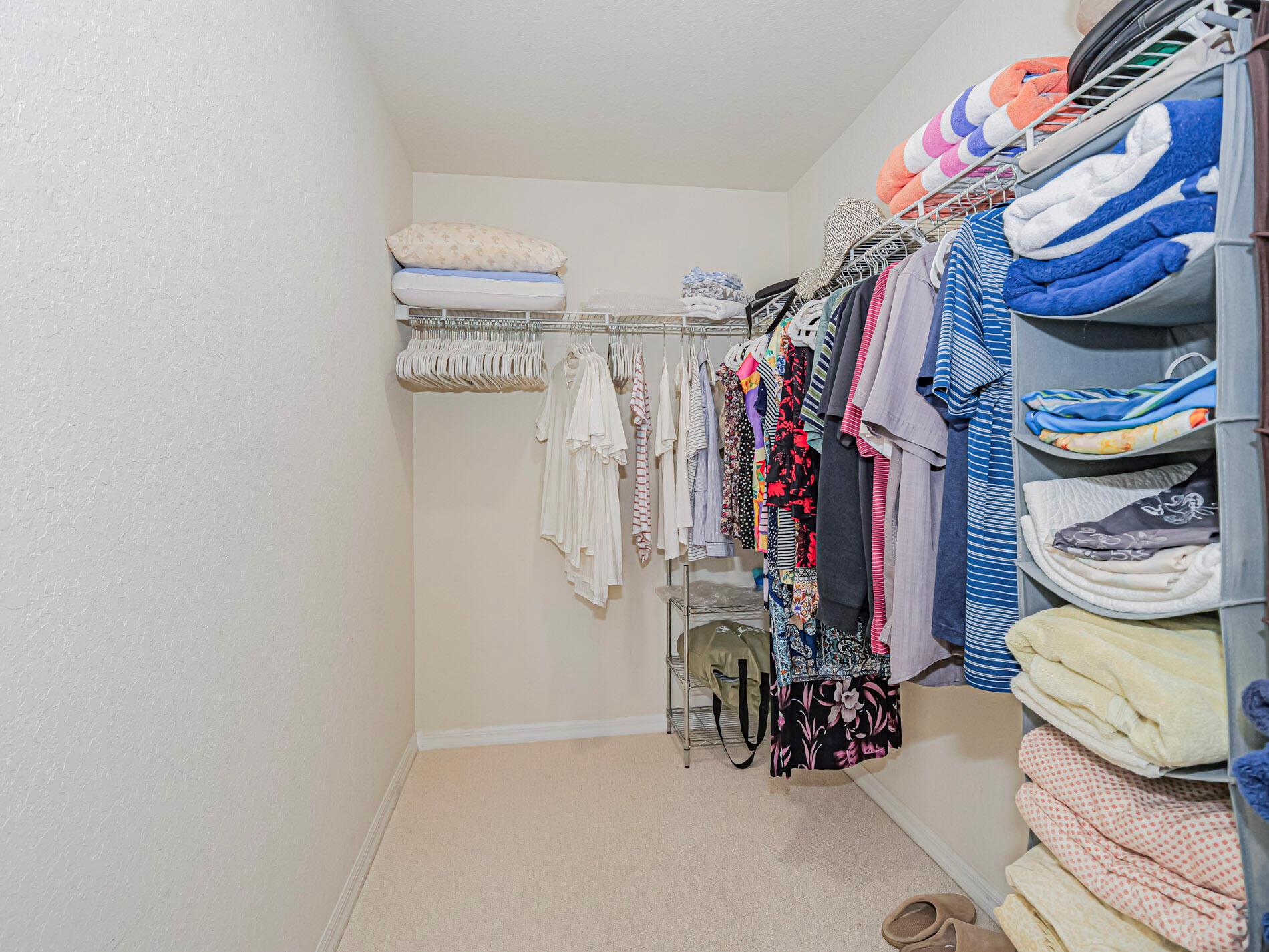 VEROLAGO - Residential Lease