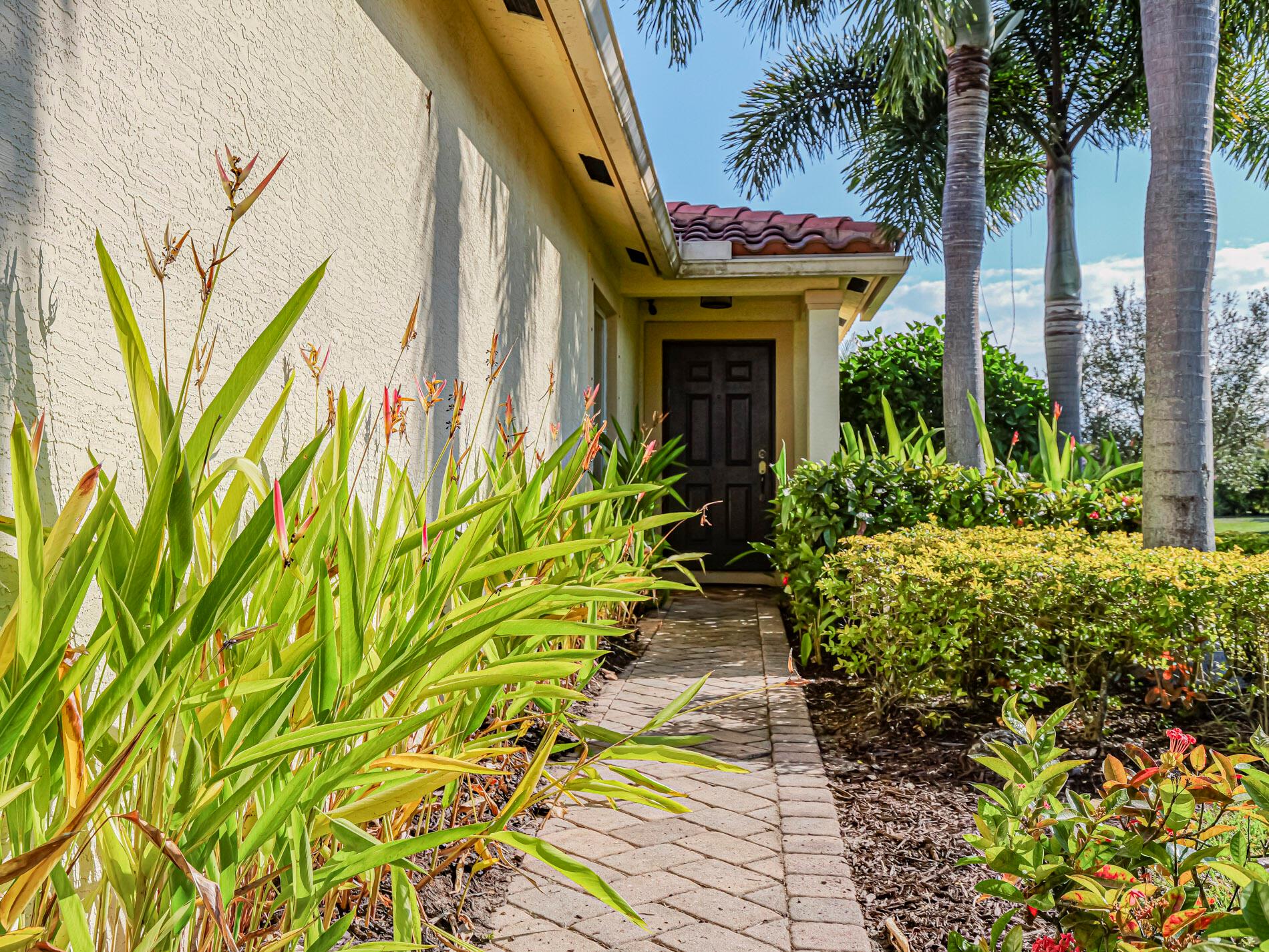 VEROLAGO - Residential Lease