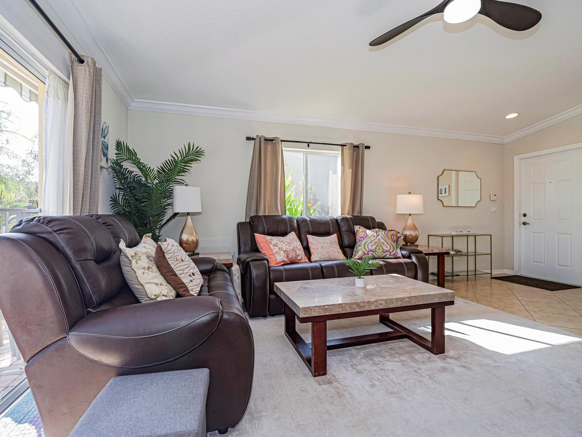 VEROLAGO - Residential Lease