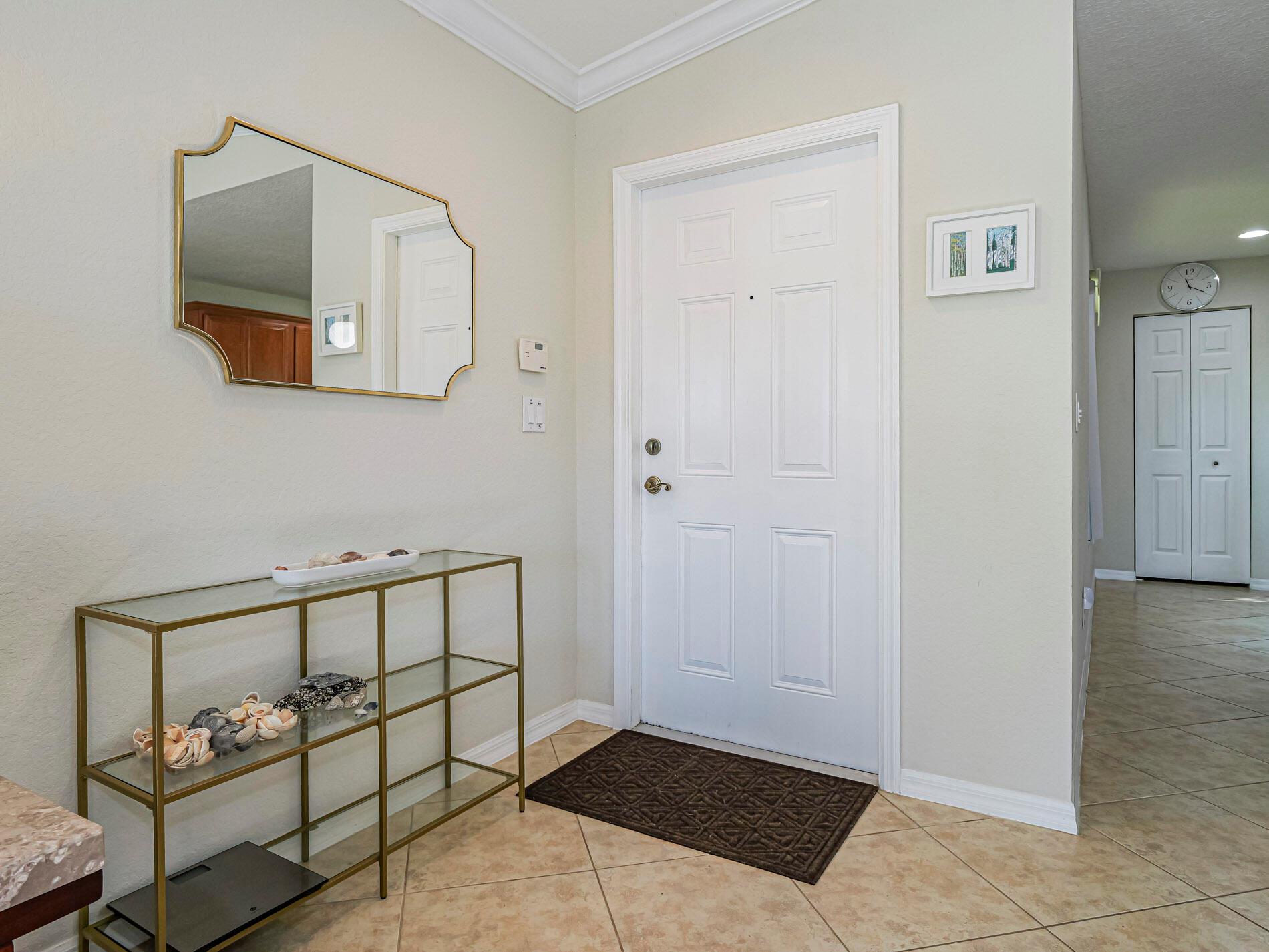 VEROLAGO - Residential Lease