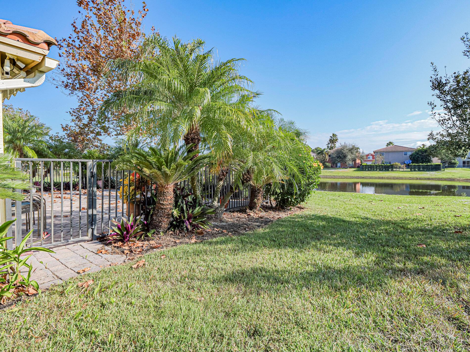 VEROLAGO - Residential Lease