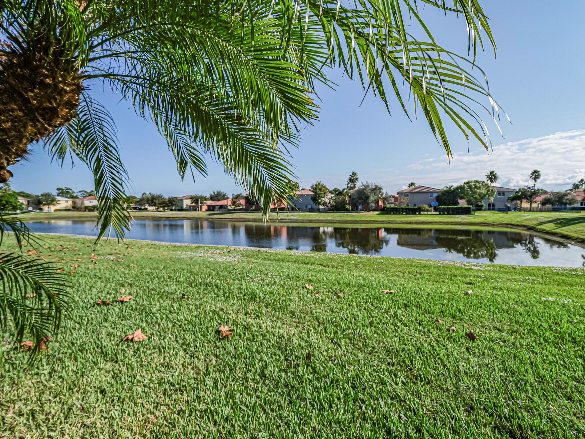 VEROLAGO - Residential Lease