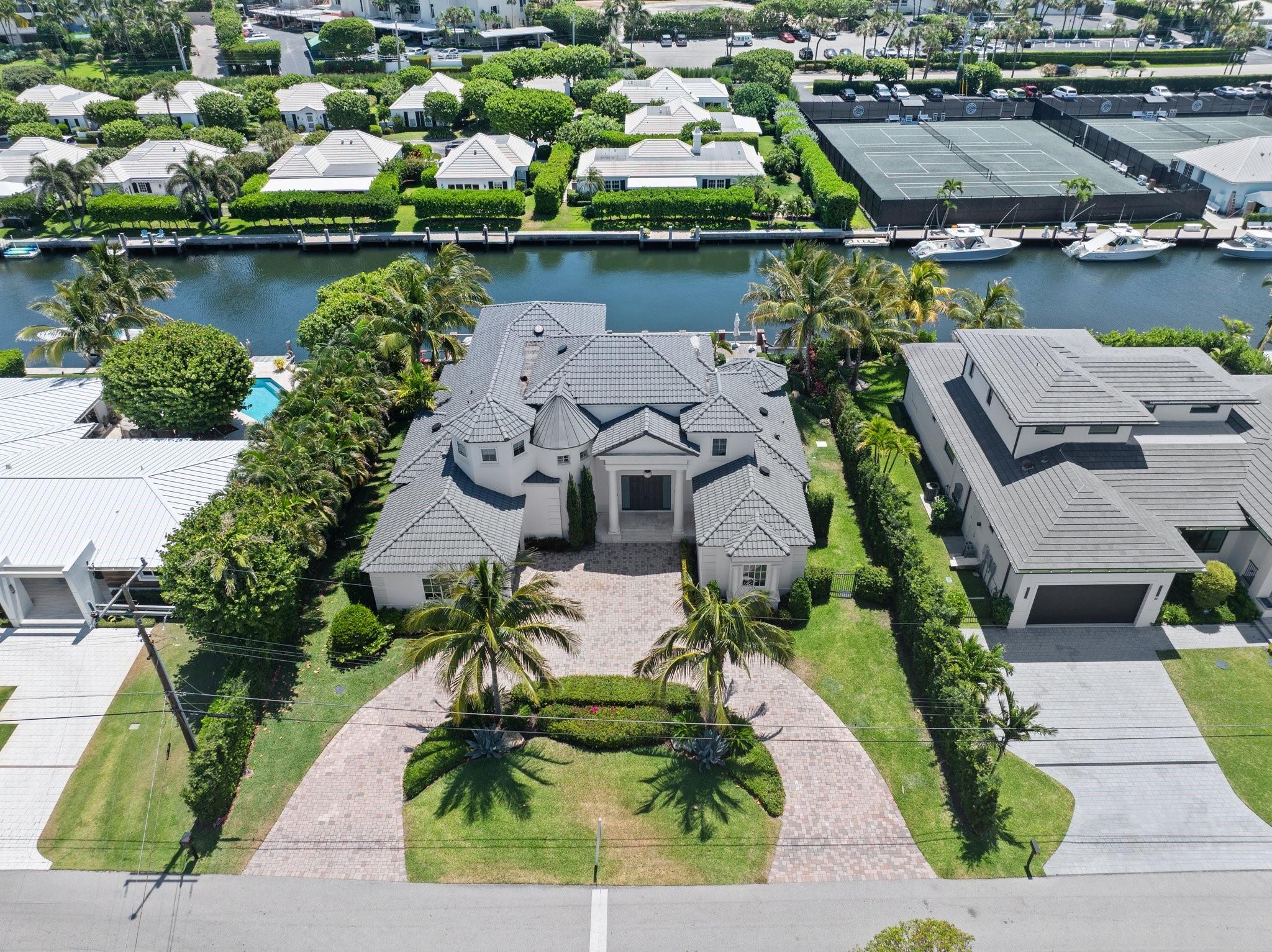 81 Island Dr