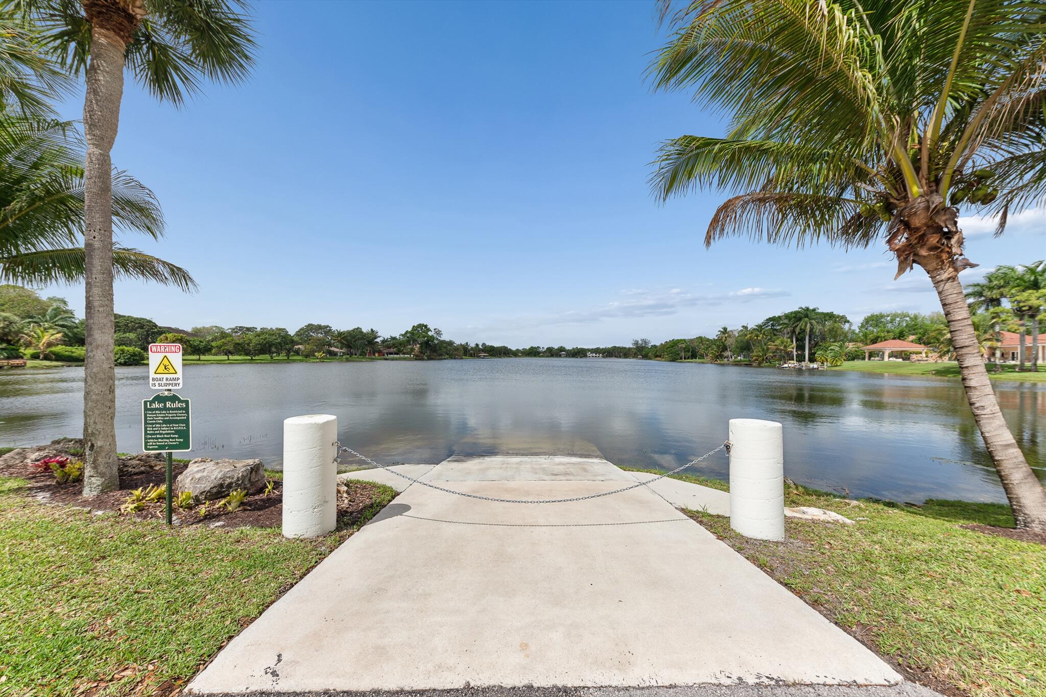 BANYAN ESTATES - Residential