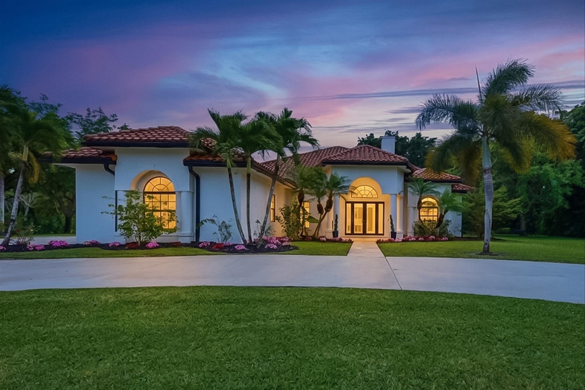 BANYAN ESTATES - Residential