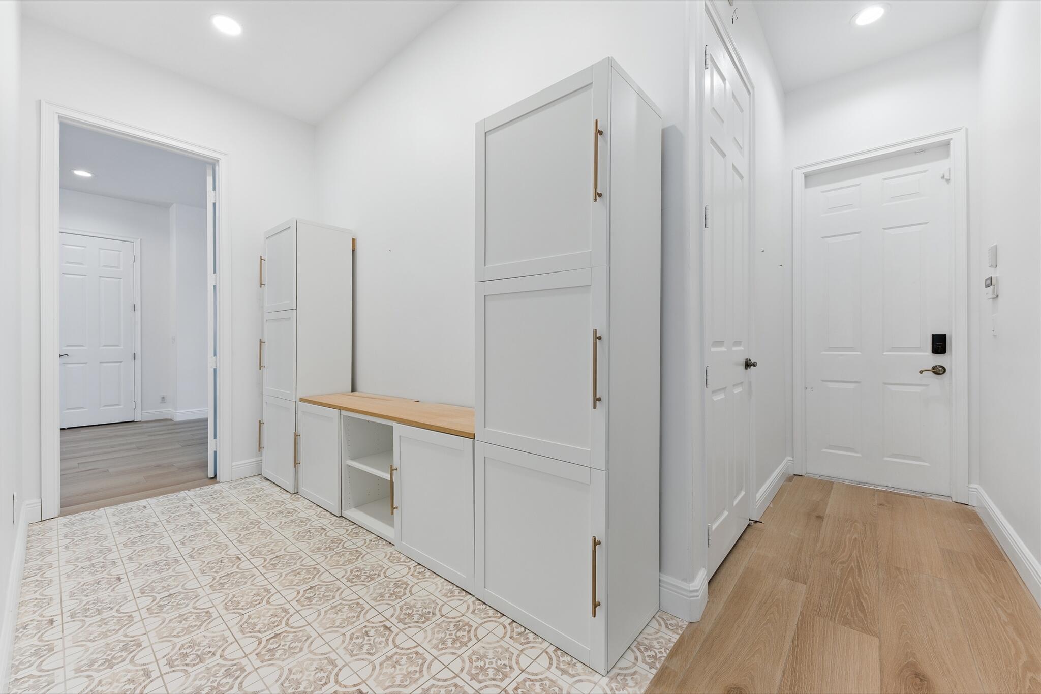 BANYAN ESTATES - Residential