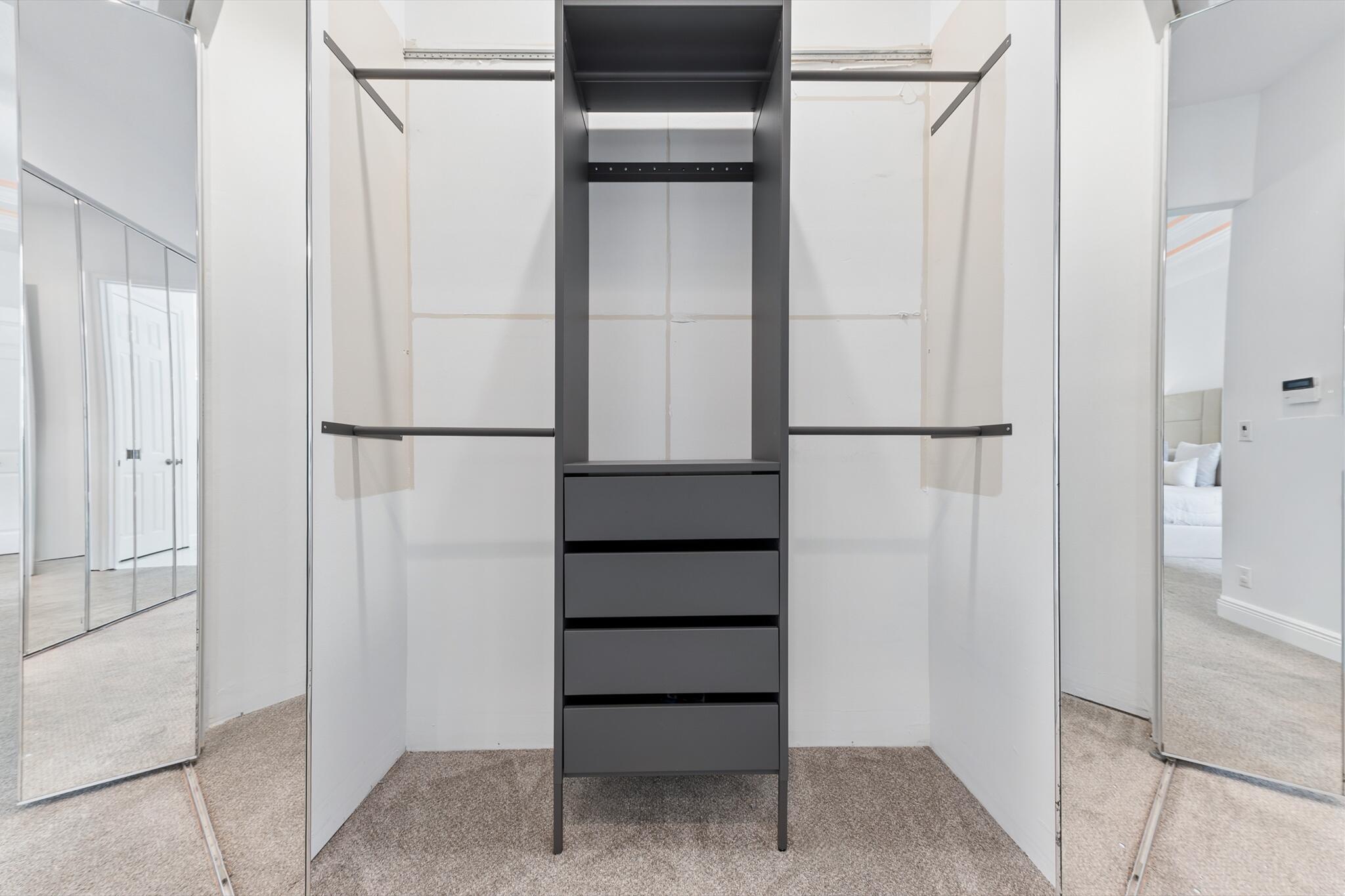 BANYAN ESTATES - Residential