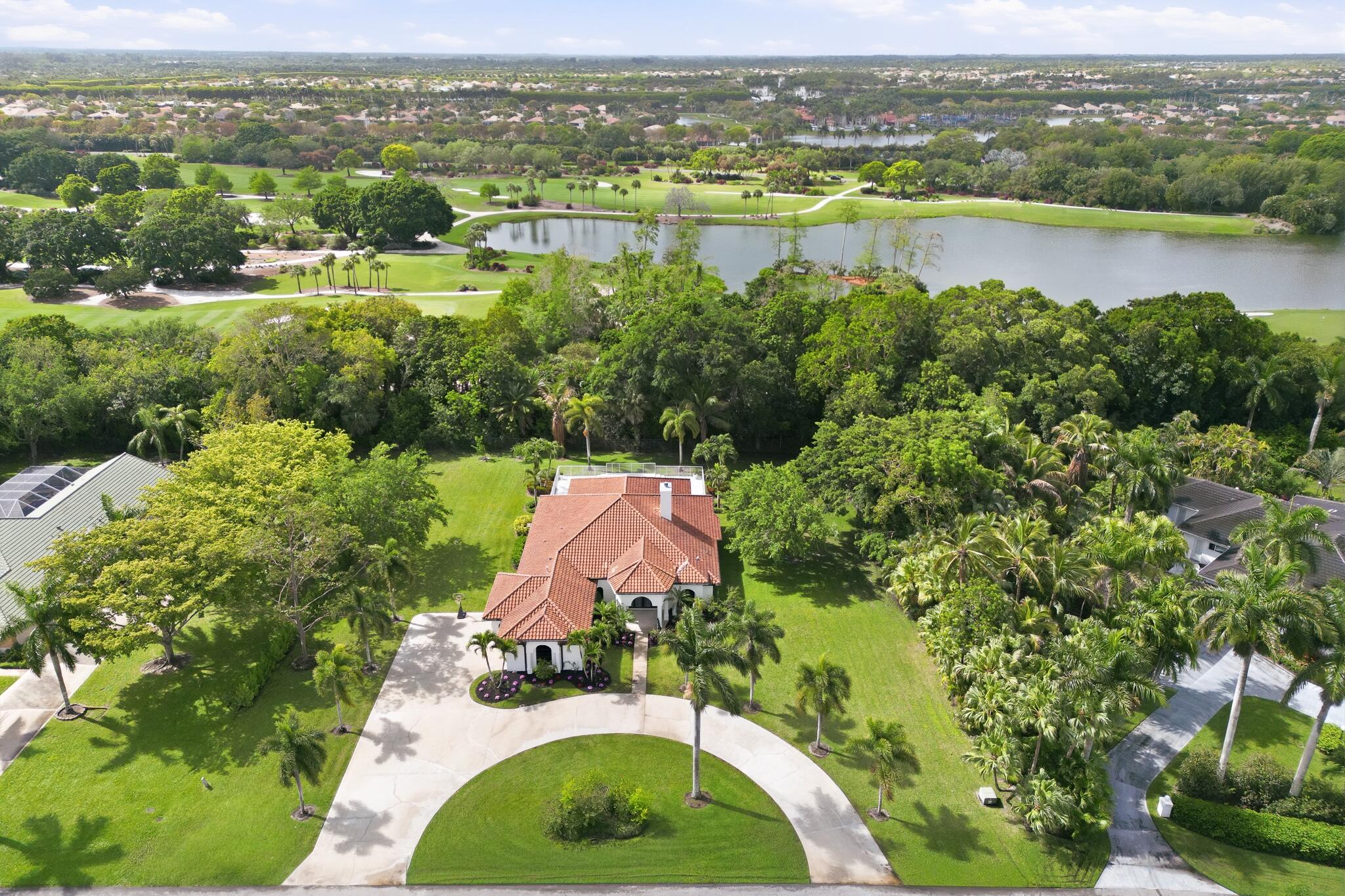 BANYAN ESTATES - Residential