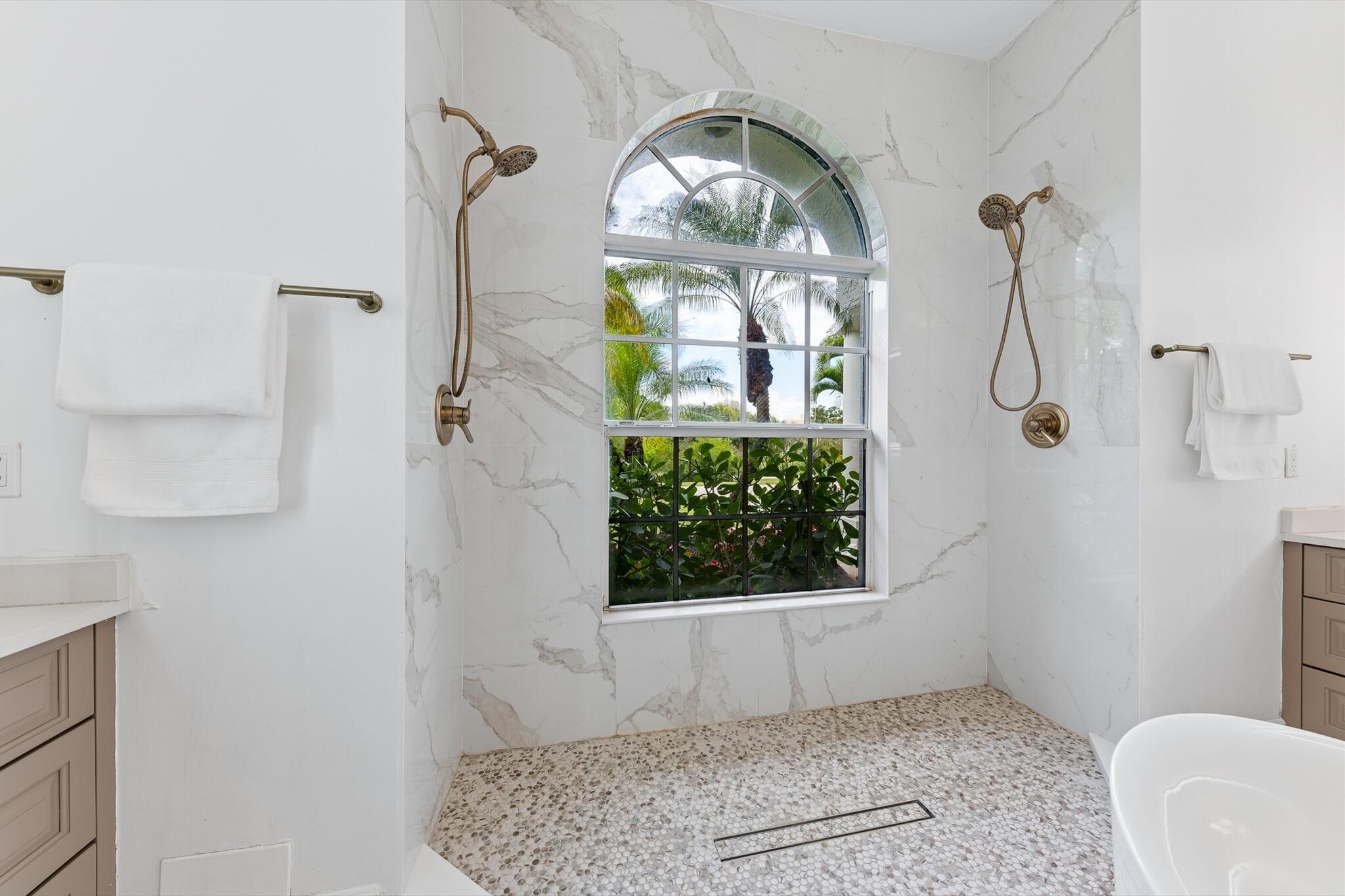 BANYAN ESTATES - Residential