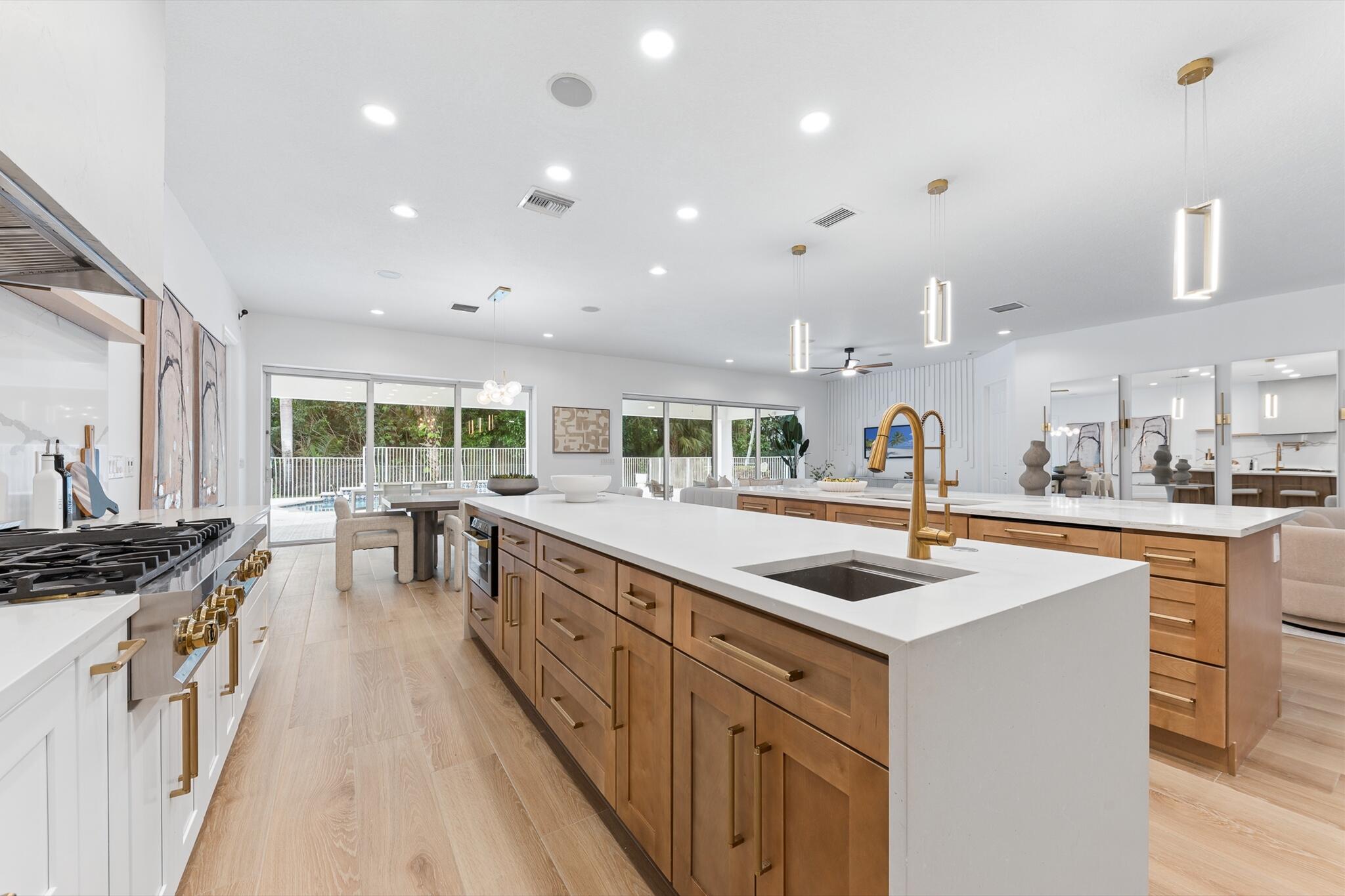 BANYAN ESTATES - Residential