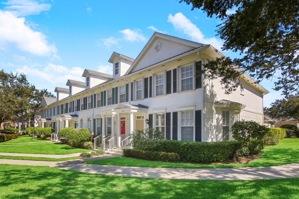 Photo of 164 Poinciana Drive, Jupiter, FL 33458 (MLS # R11031023)