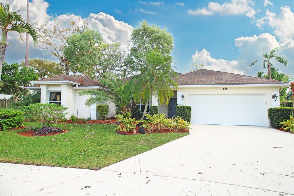 Photo of 896 Rose Court, Wellington, FL 33414 (MLS # R10939967)