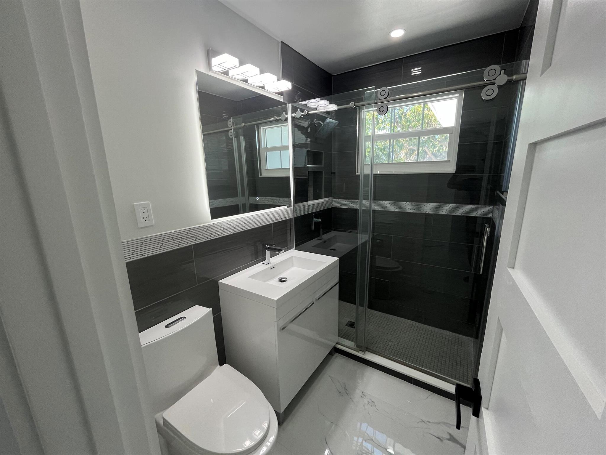 BROADMOOR SEC 4 - Residential Lease