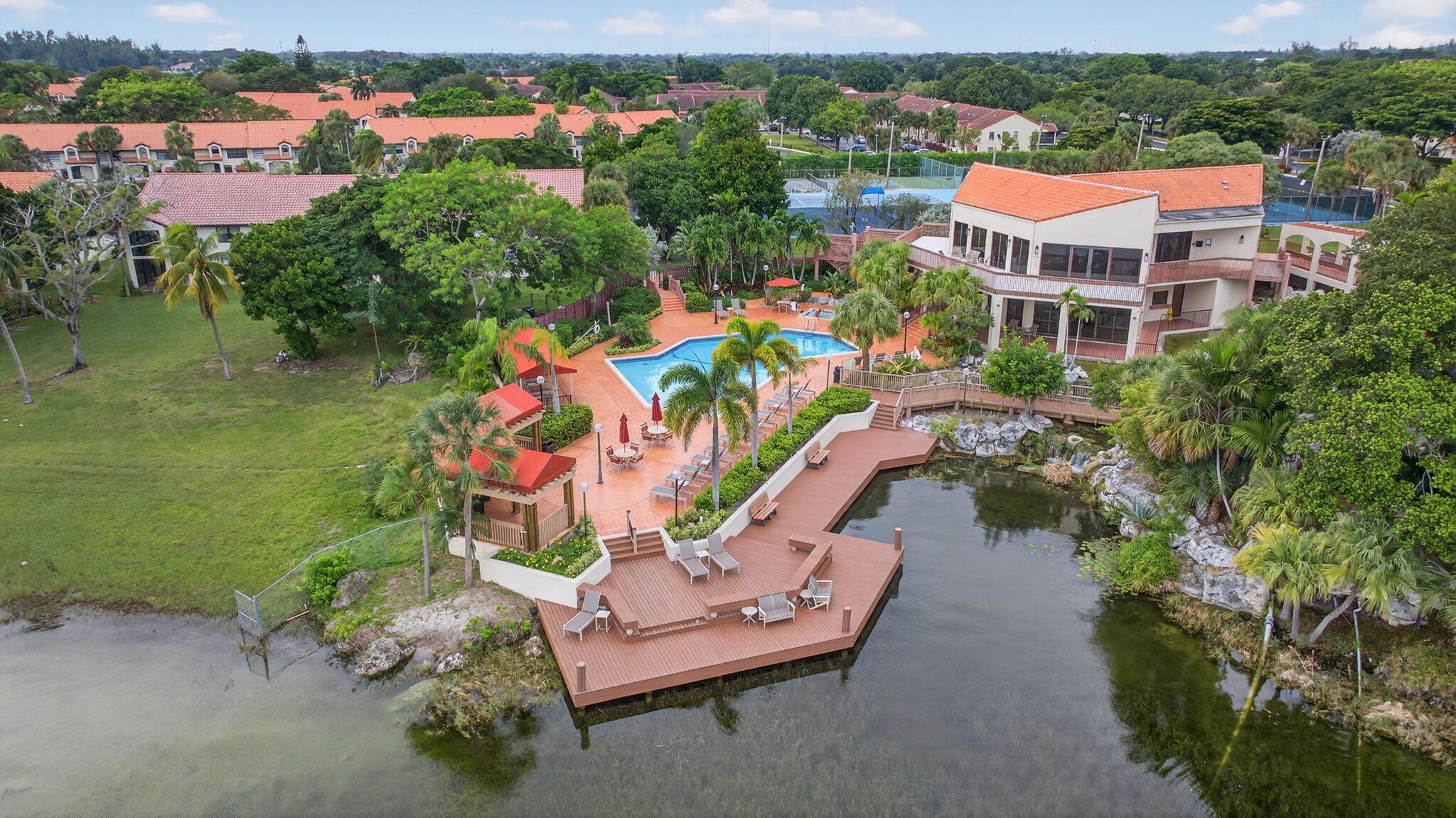 LIBERTY SQUARE CONDO - Residential