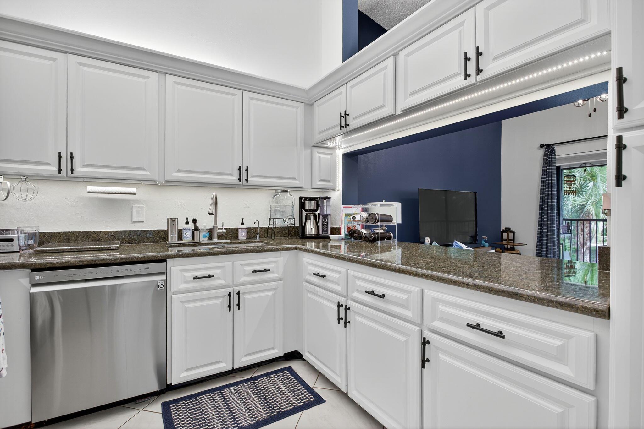 LIBERTY SQUARE CONDO - Residential