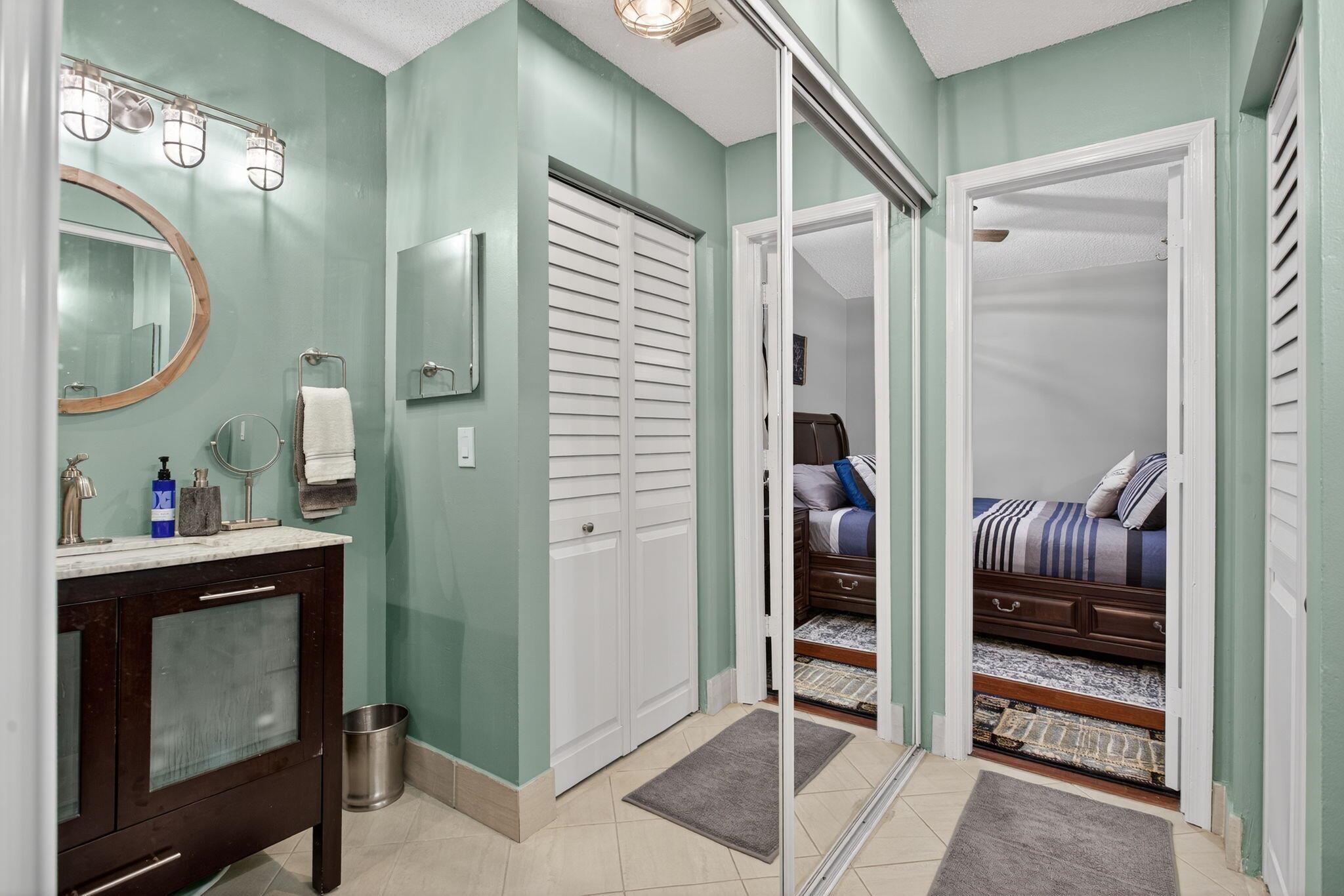 LIBERTY SQUARE CONDO - Residential