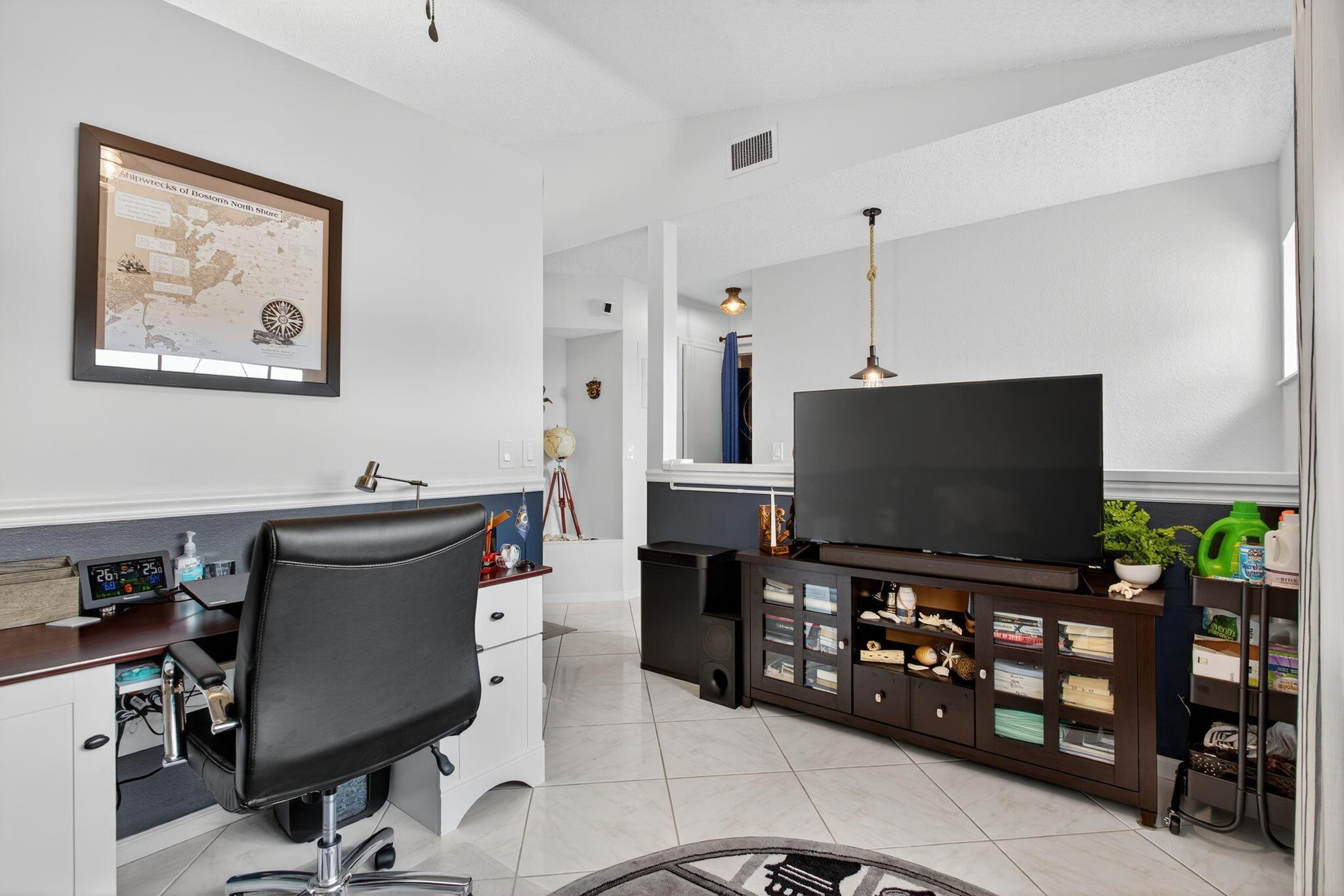 LIBERTY SQUARE CONDO - Residential