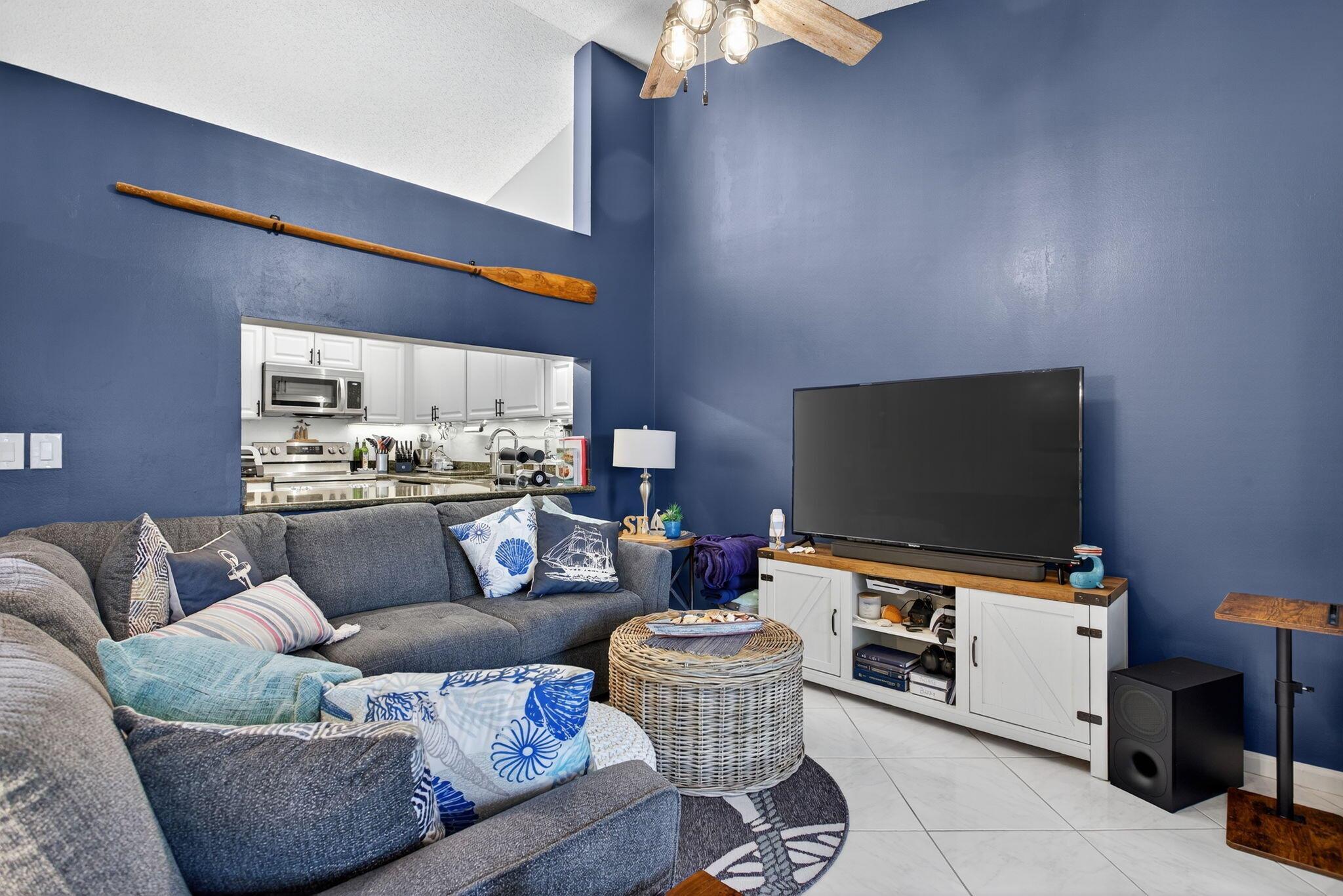 LIBERTY SQUARE CONDO - Residential