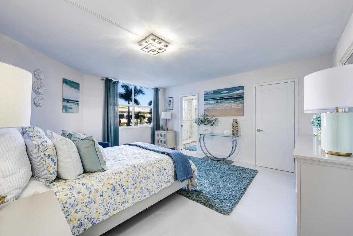 PORTOFINO SOUTH CONDO ESTATES OF SOUTH PALM BEA - Residential