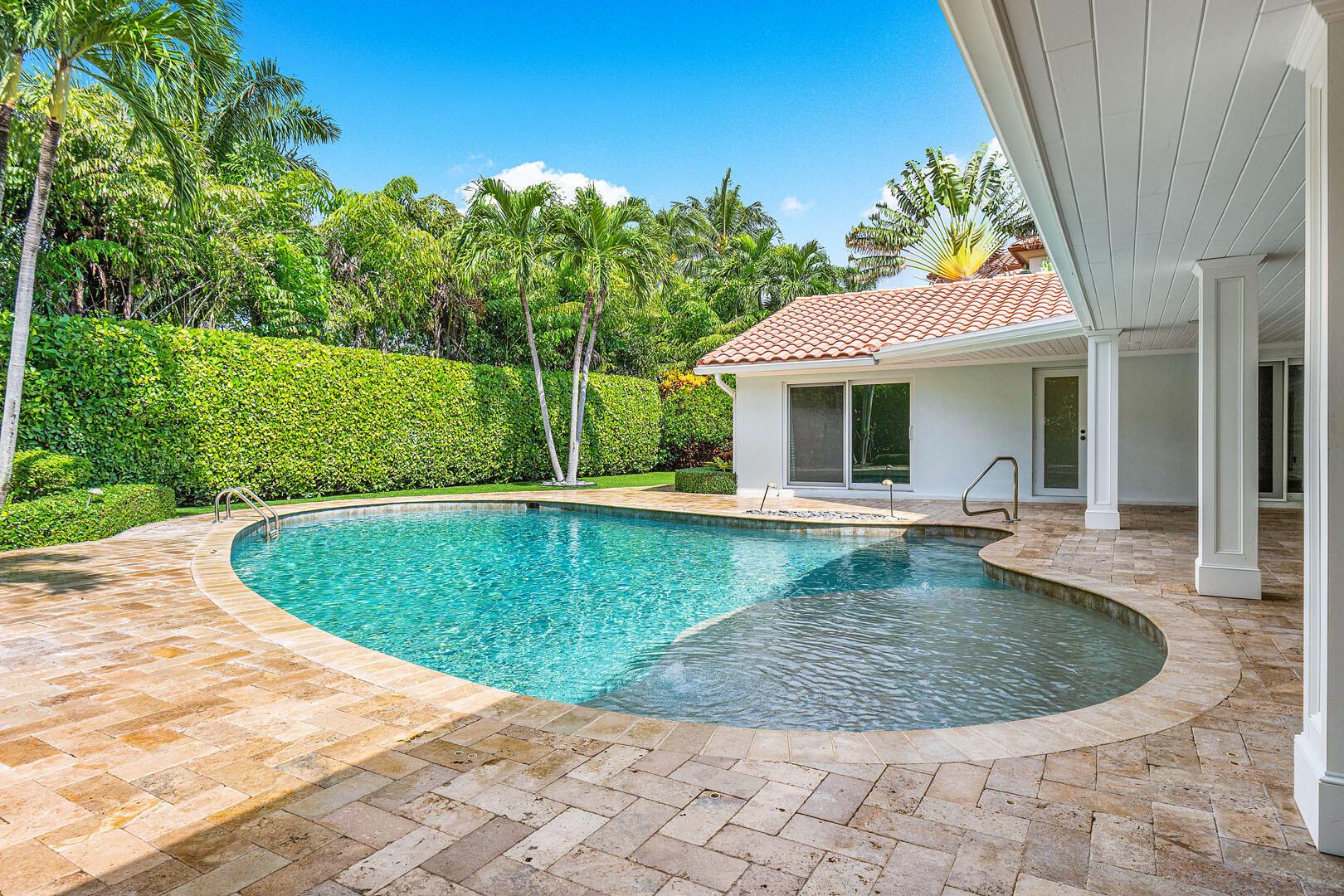 ROYAL PALM YACHT & COUNTR - Residential