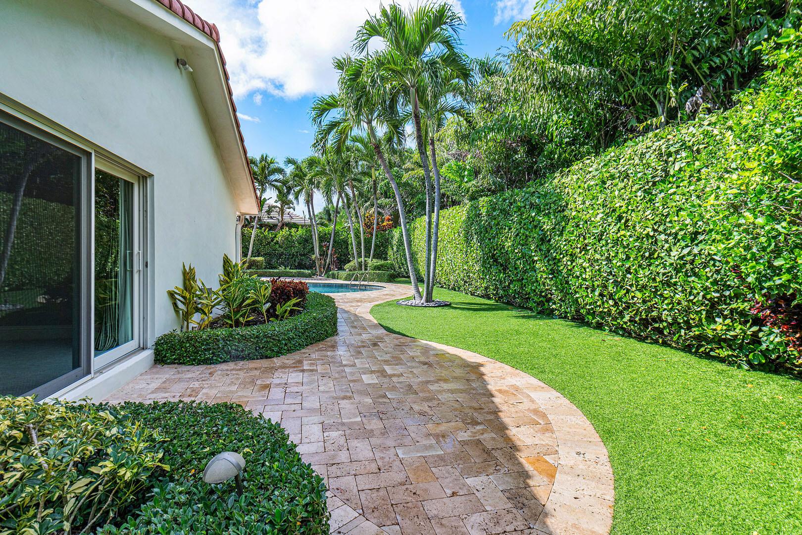 ROYAL PALM YACHT & COUNTR - Residential